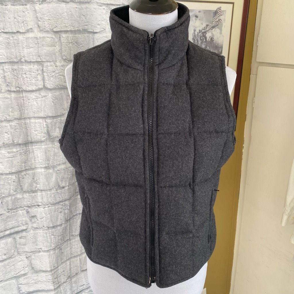Express Express women M duck down blend full zip winter vest grey Size M / US 6-8 / IT 42-44 - 1 Thumbnail