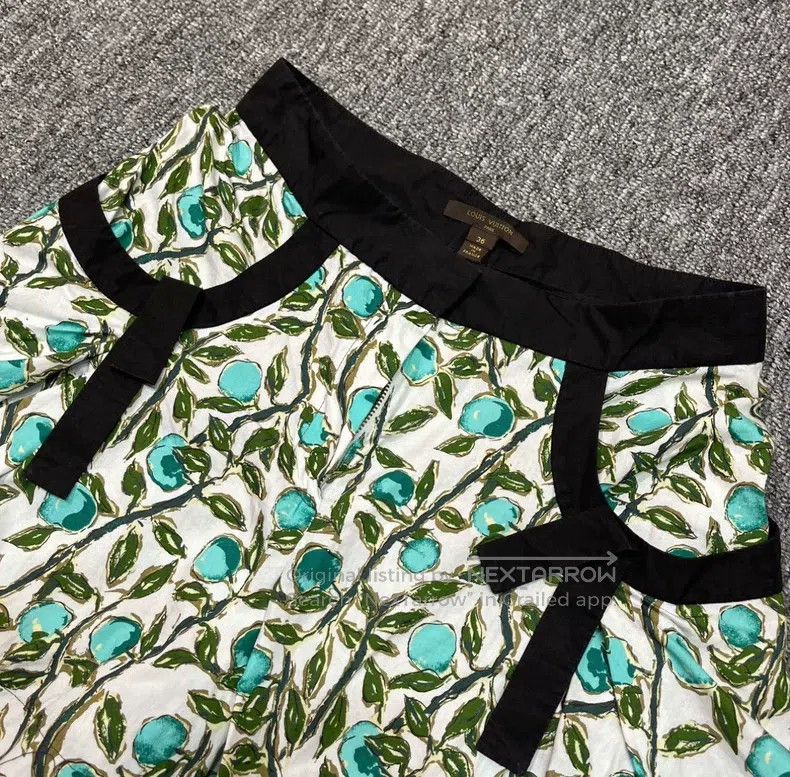 Louis Vuitton Louis Vuitton Half skirt Size 35" - 5 Thumbnail