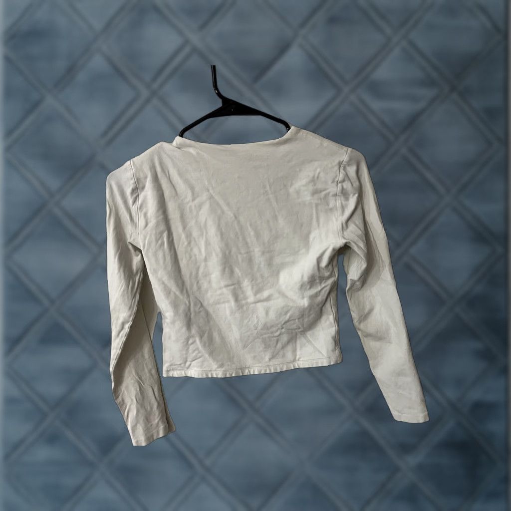 Abercrombie & Fitch Abercrombie & Fitch White 3/4 Bell Sleeve Crew Neck Top Blouse - Medium Womens Size M / US 6-8 / IT 42-44 - 1 Thumbnail
