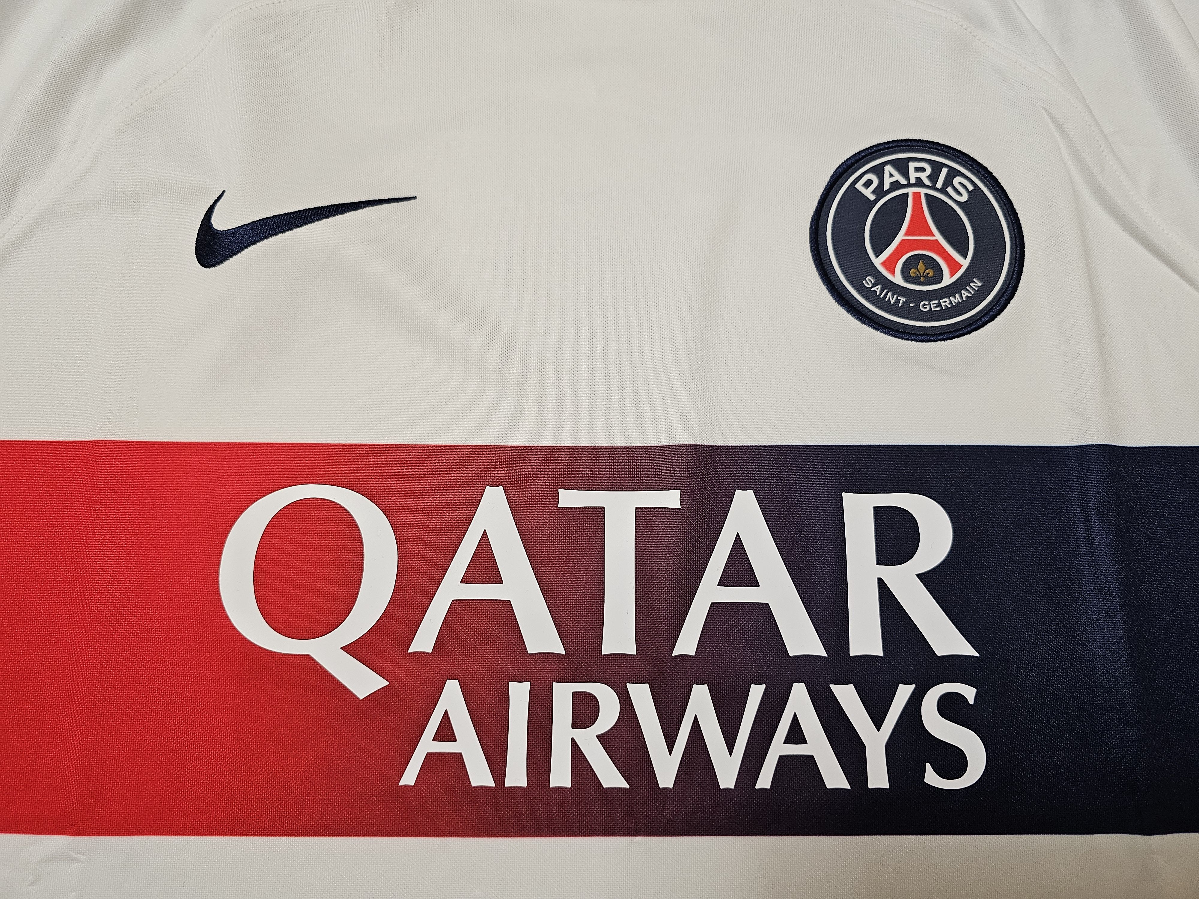 Nike PSG PARIS SAINT-GERMAIN 2023 2024 FOOTBALL SOCCER JERSEY Size US XL / EU 56 / 4 - 3 Thumbnail