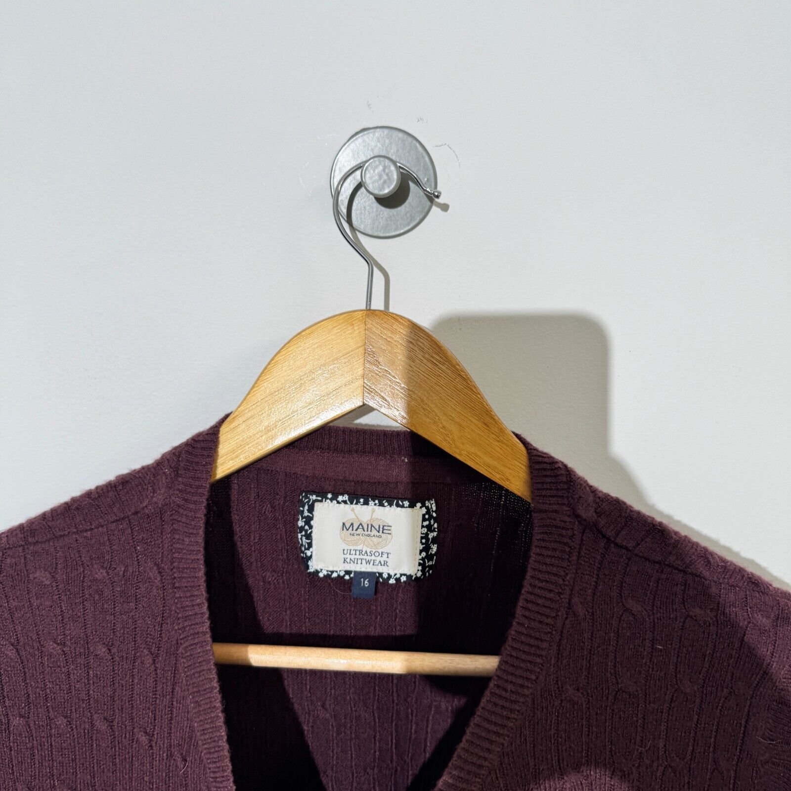 Vintage Vintage Unisex Burgundy Acrylic Cableknit Sweater Size M Size US M / EU 48-50 / 2 - 6 Thumbnail