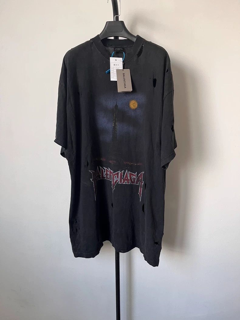 Balenciaga Balenciaga Logo Print Distressed Round Neck Short Sleeve T Size US L / EU 52-54 / 3 - 1 Thumbnail