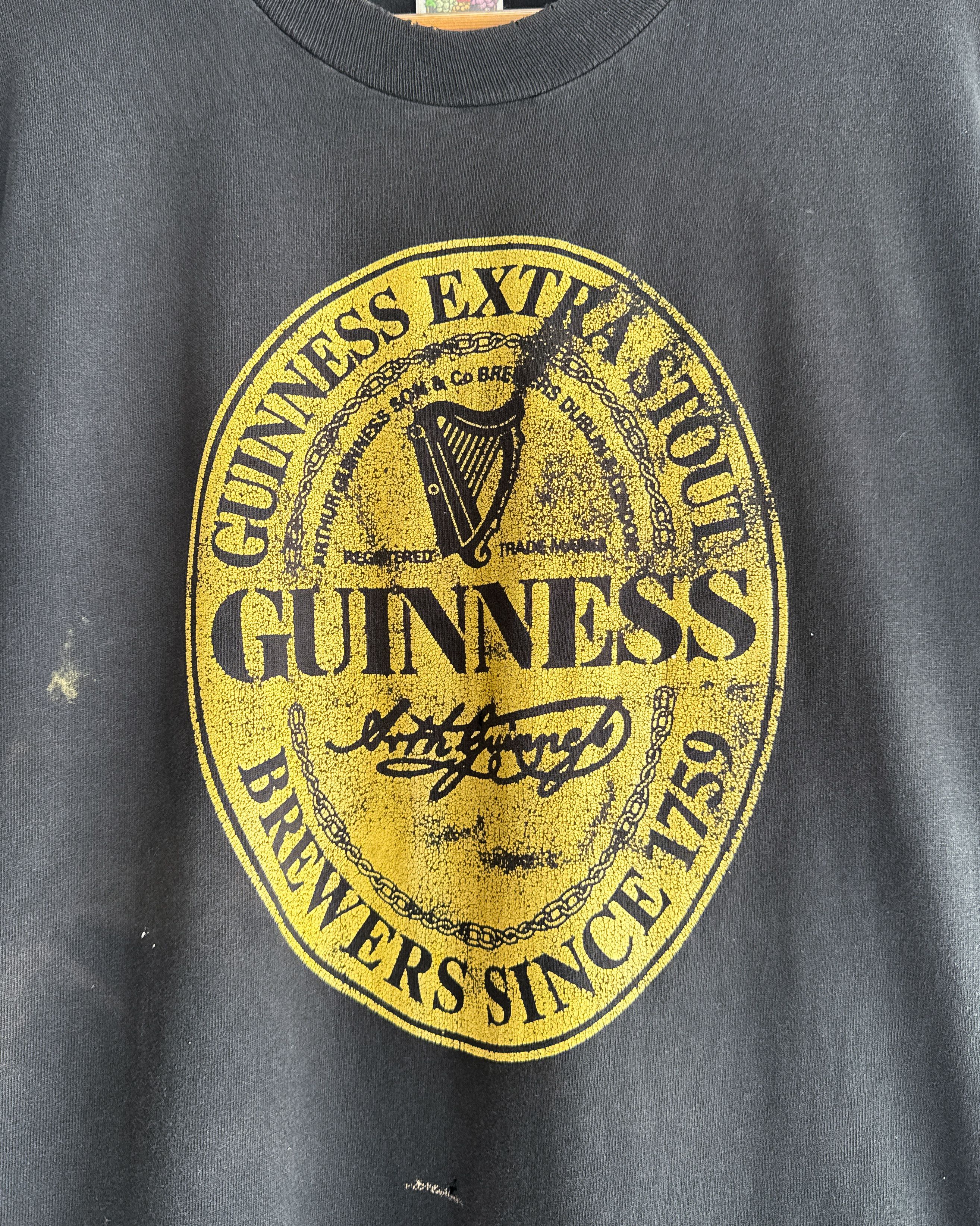 Vintage Vintage 90s Guinness Beer T Shirt Thrashed Faded Distressed Size US L / EU 52-54 / 3 - 2 Thumbnail