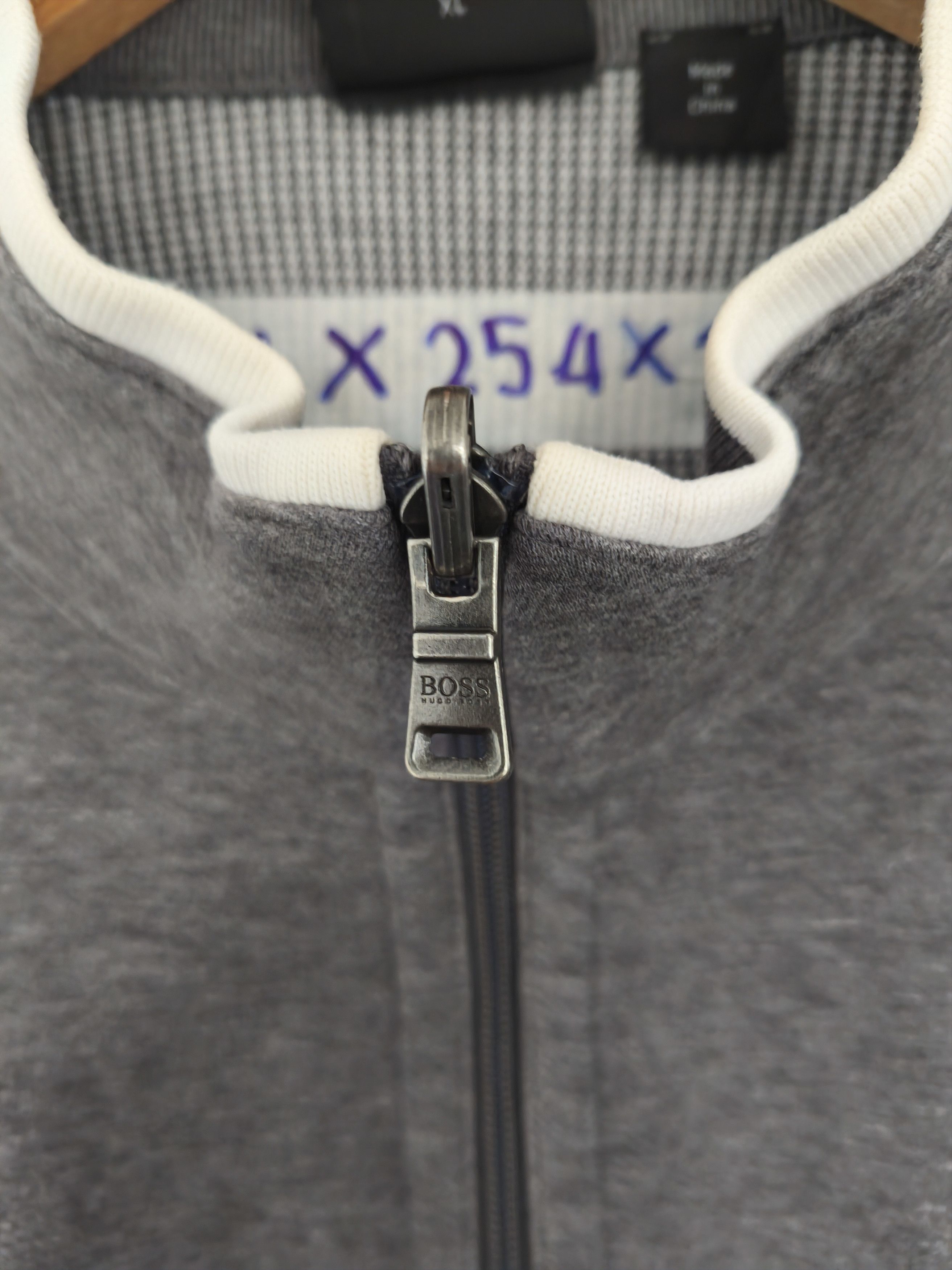 Designer × Hugo Boss Original Hugo Boss Zipper Sweatshirt Size US L / EU 52-54 / 3 - 2 Thumbnail