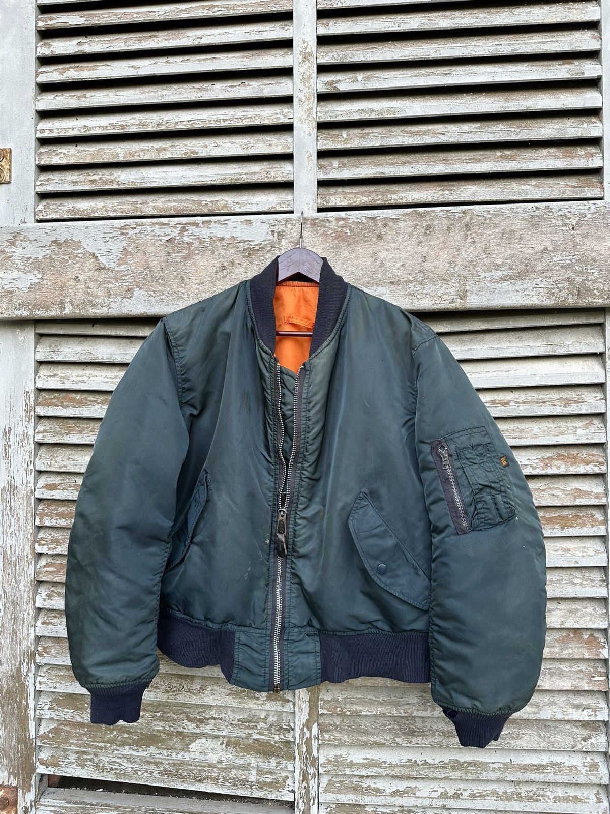 Alpha Industries Vintage MA1 ALPHA INDUSTRIES Man Intermediate BOMBER JACKET Size US L / EU 52-54 / 3 - 8 Thumbnail