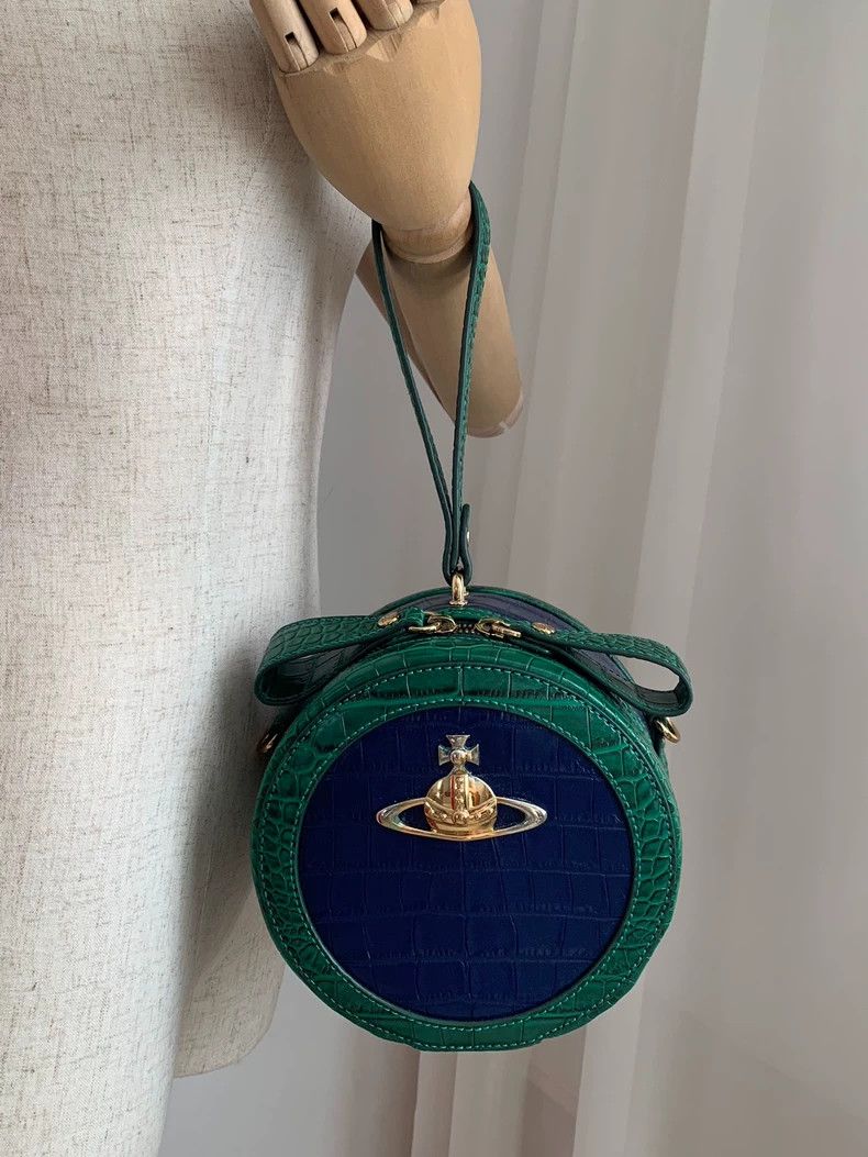 Vivienne Westwood Vivienne Westwood size os Satin leather round disc Saturn b Size ONE SIZE - 1 Thumbnail