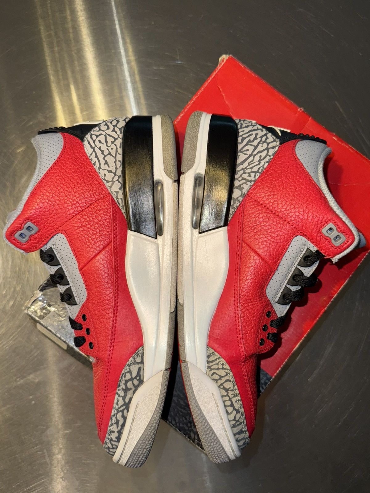 Jordan Brand Jordan retro 3 SE Unite SIZE 10 mens sneakers shoe nike air Size US 10 / EU 43 - 7 Thumbnail