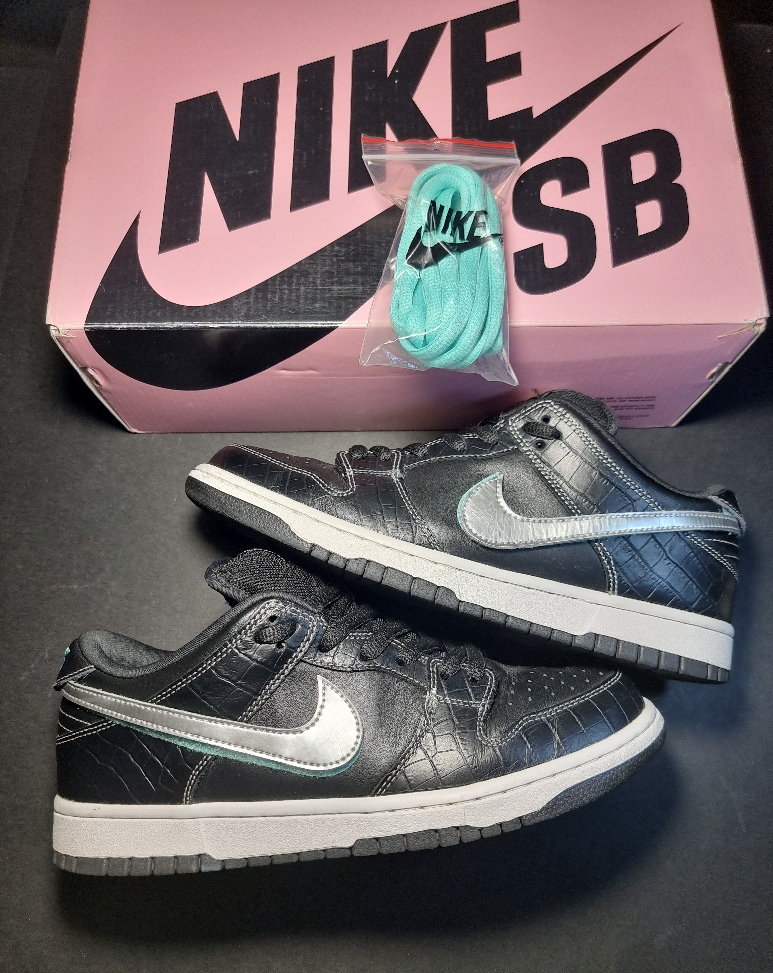 Nike SB Nike SB Dunk Low Diamond Supply Co. Black Diamond Size US 9.5 / EU 42-43 - 8 Thumbnail