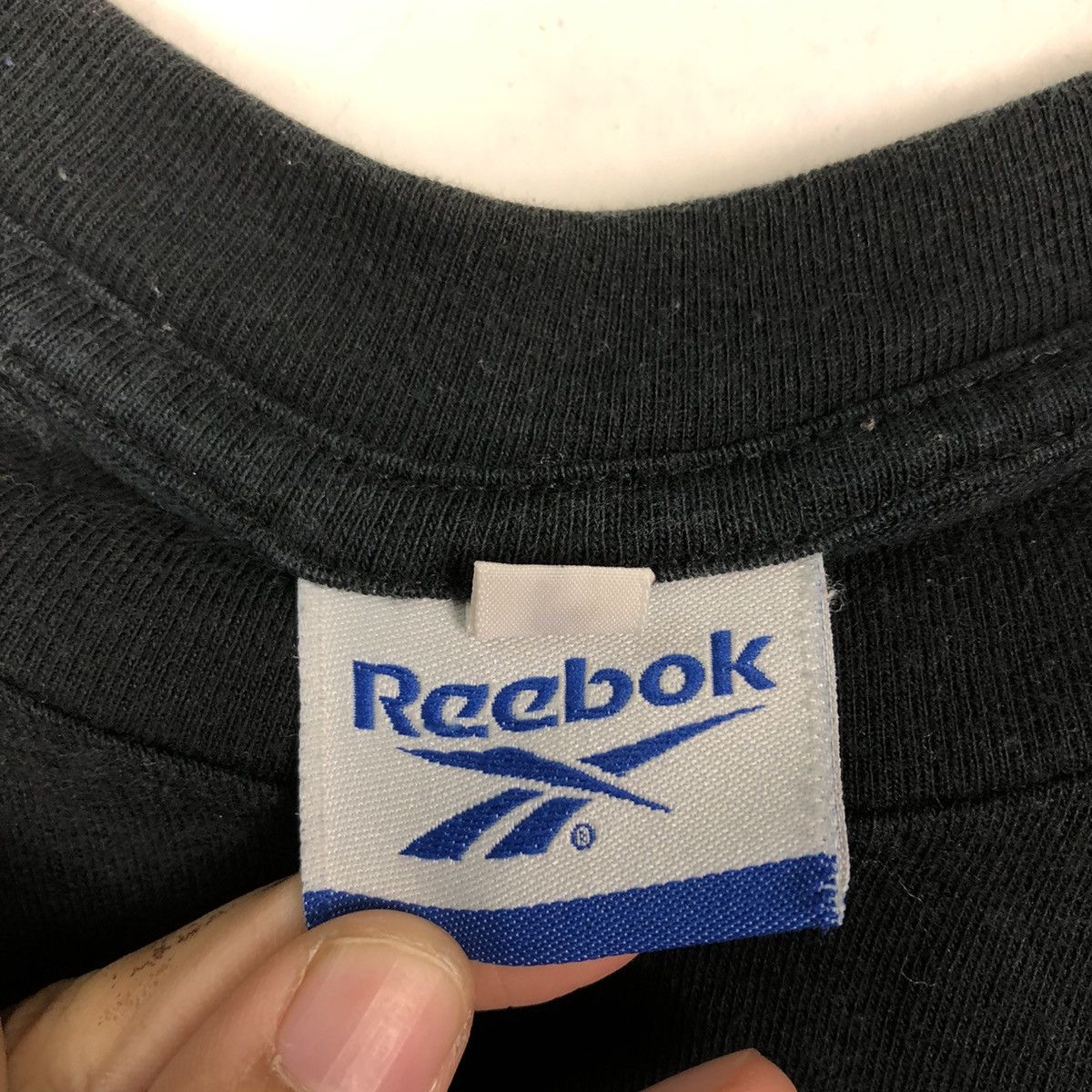 Japanese Brand VINTAGE SPORT REEBOK BIG LOGO T-SHIRT Size US M / EU 48-50 / 2 - 8 Thumbnail