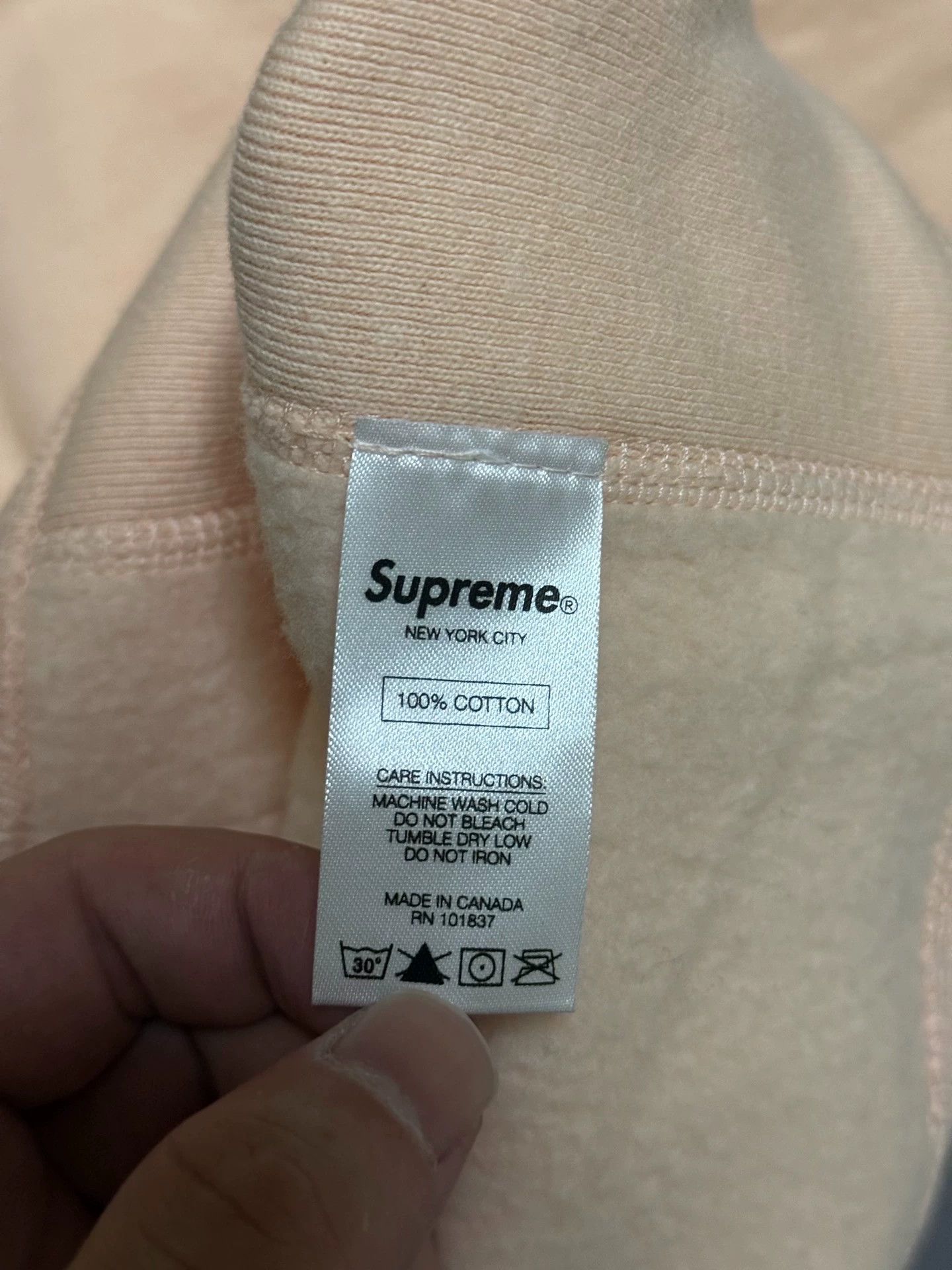 Supreme Supreme FW16 Peach Box Logo Hoodie XL New Size US XL / EU 56 / 4 - 5 Thumbnail