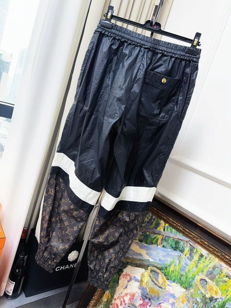 Louis Vuitton Louis Vuitton Black Monogram Casual Pants- Size 33" - 2 Thumbnail