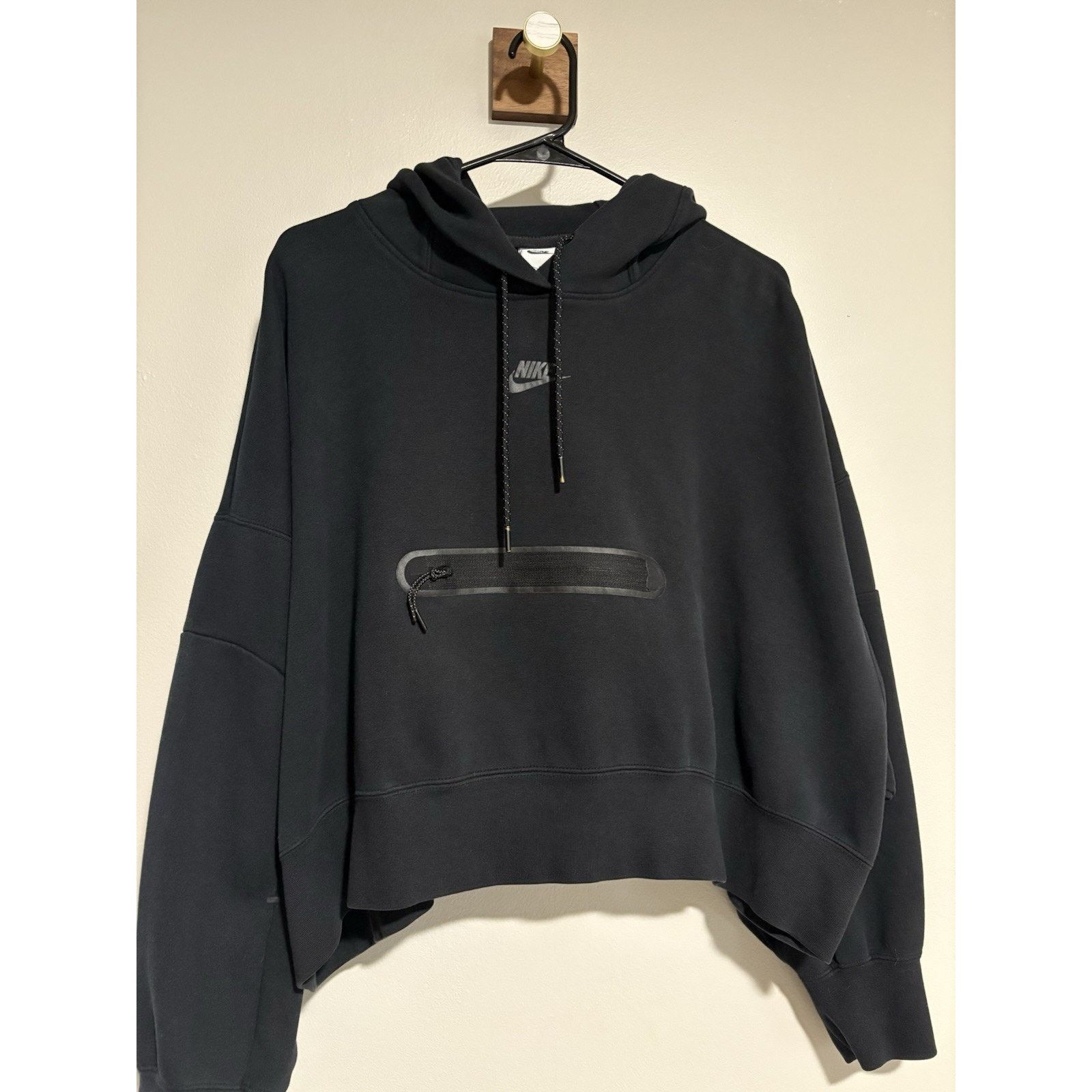 Nike Nike Cropped Pullover Hoodie Women's Sz L Black Swoosh Logo Size L / US 10 / IT 46 - 2 Thumbnail