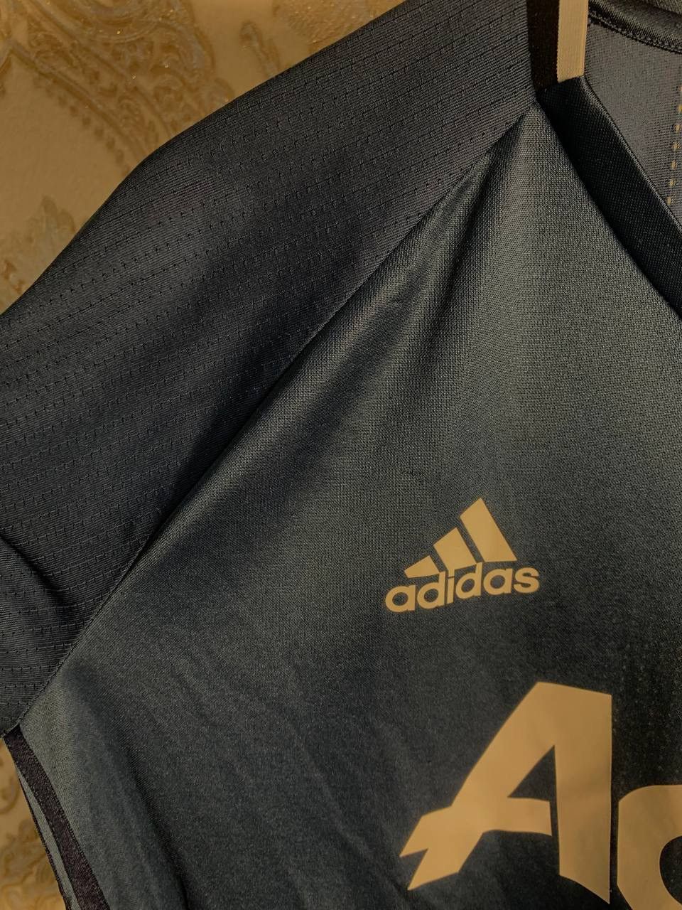 Adidas VINTAGE ADIDAS FC MANCHESTER UNITED ENGLAND SOCCER JERSEY Size US XL / EU 56 / 4 - 5 Thumbnail