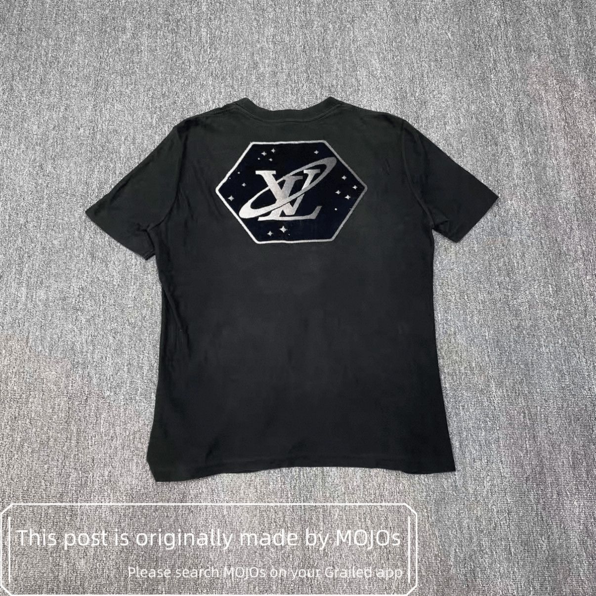 Louis Vuitton Louis Vuitton Space LV Logo Tee mojos14051029 Size US L / EU 52-54 / 3 - 1 Thumbnail