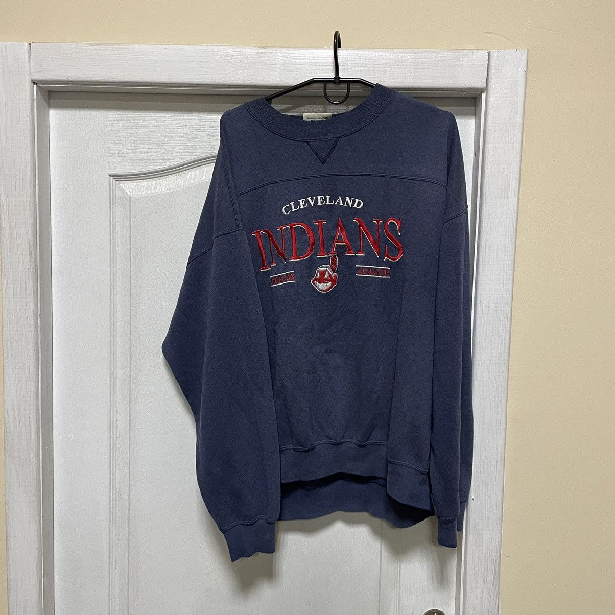 Logo 7 × MLB × Vintage Vintage 90s MLB Cleveland Indians Crewneck Sweatshirt 80s di Size US XL / EU 56 / 4 - 1 Thumbnail
