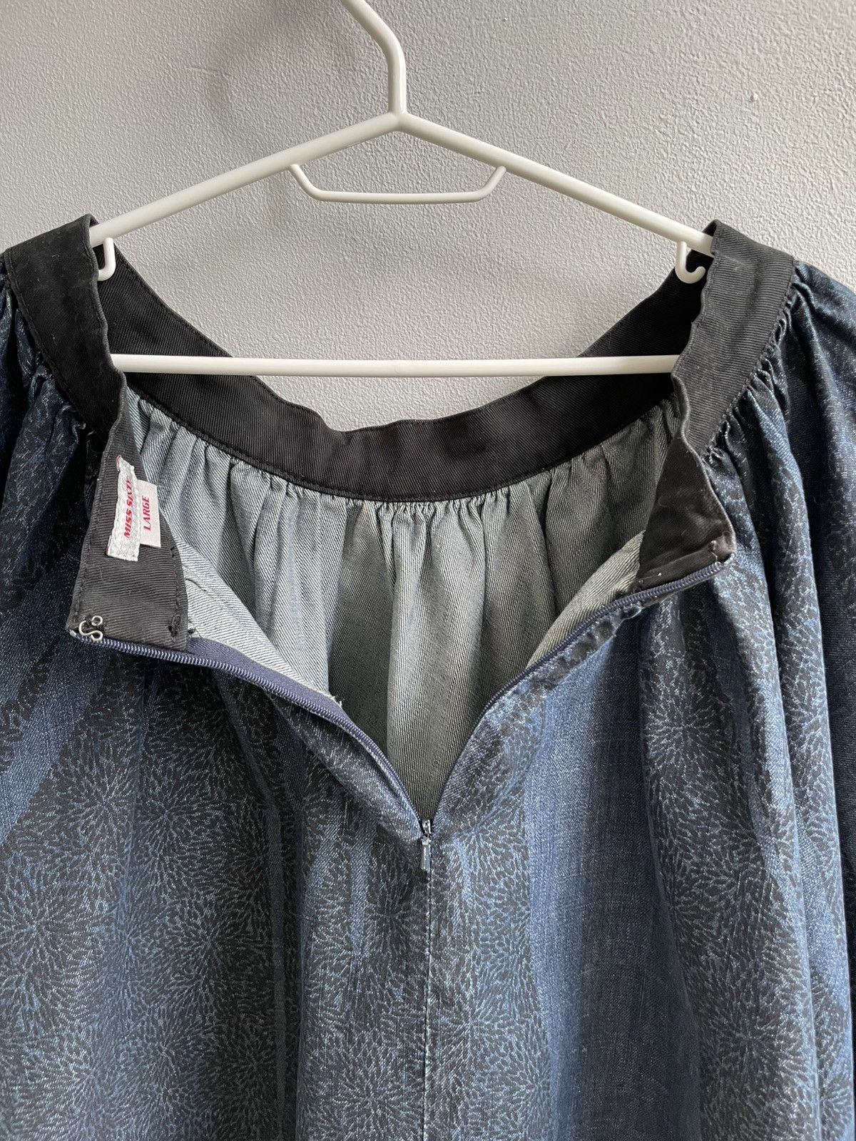 Miss Sixty Miss Sixty Vintage Y2K Denim Doris Midi Skirt Avant Garde Size 34" / US 12 / IT 48 - 21 Thumbnail