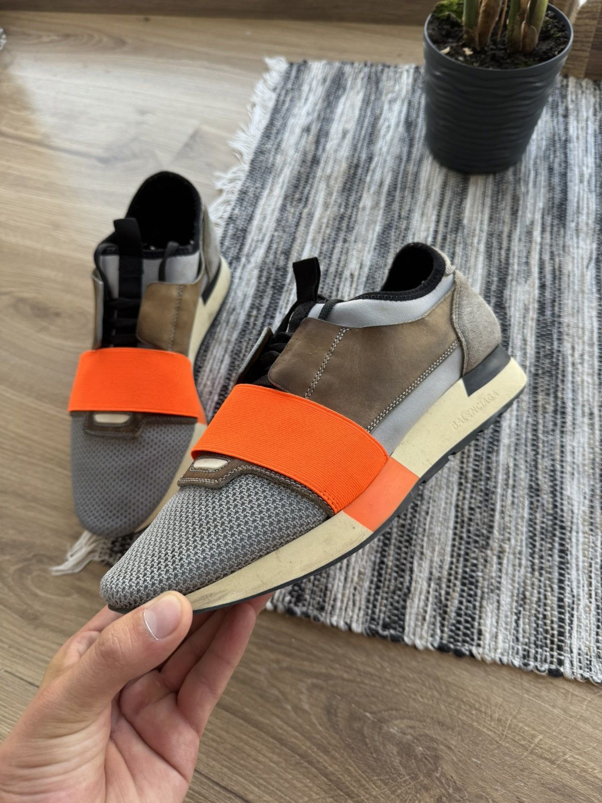Balenciaga Balenciaga Race Runner Vintage Woman Sneakers Shoes Size 39 Size US 8.5 / IT 38.5 - 7 Thumbnail