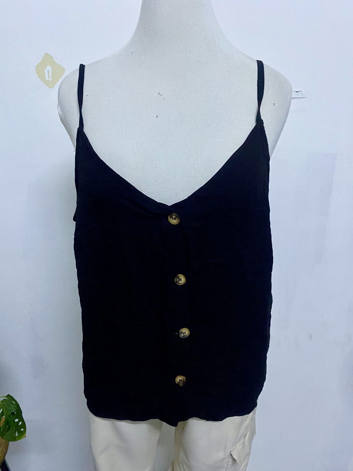 Topshop Topshop Black Cami Tank Button Front Sleeveless Top US14 Size L / US 10 / IT 46 - 1 Thumbnail