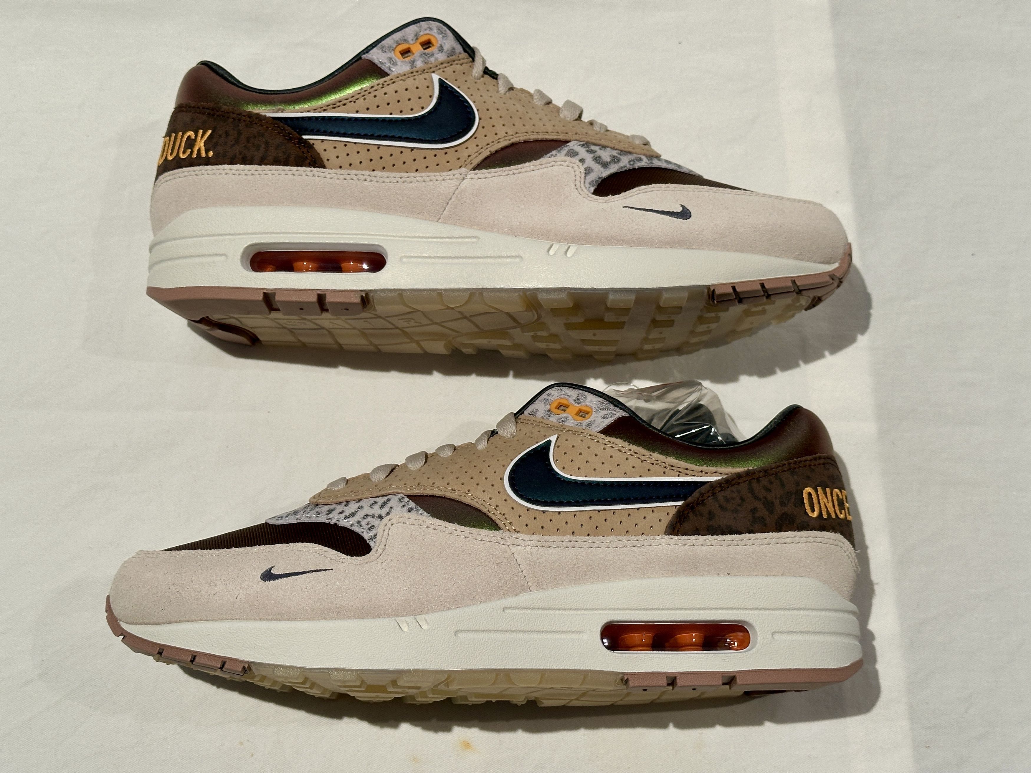 Nike BRAND NEW NIKE AIR MAX 1 '87 PRE ‘University of Oregon’ SZ11 Size US 11 / EU 44 - 6 Thumbnail