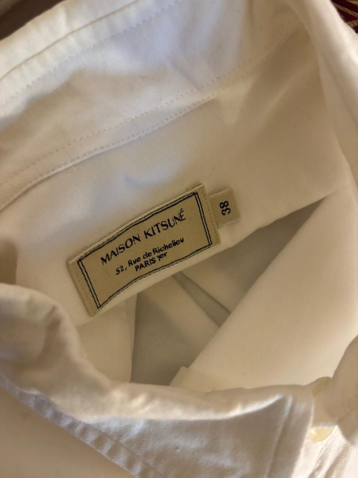 Maison Kitsune BUTTON DOWN CLASSIC SHIRT WITH FOX HEAD PATCH IN OXFORD Size US S / EU 44-46 / 1 - 4 Thumbnail