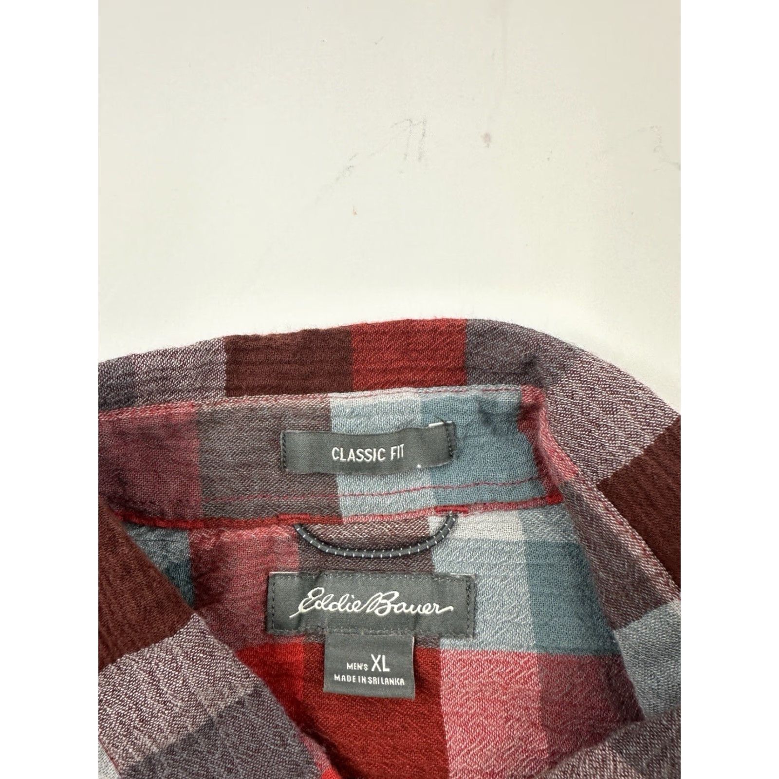 Eddie Bauer Eddie Bauer Shirt Mens XL Red Gray Plaid Button-Up Lightweight Classic Fit Size US XL / EU 56 / 4 - 3 Thumbnail