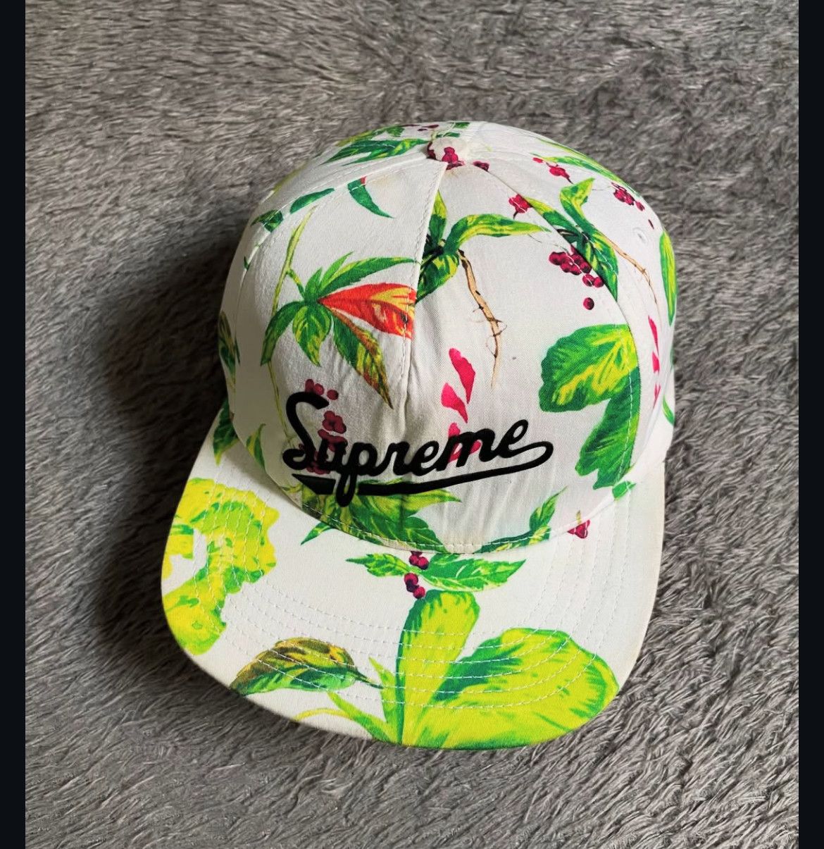 Supreme 2000s Supreme Floral Snapback Hat Size ONE SIZE - 2 Thumbnail