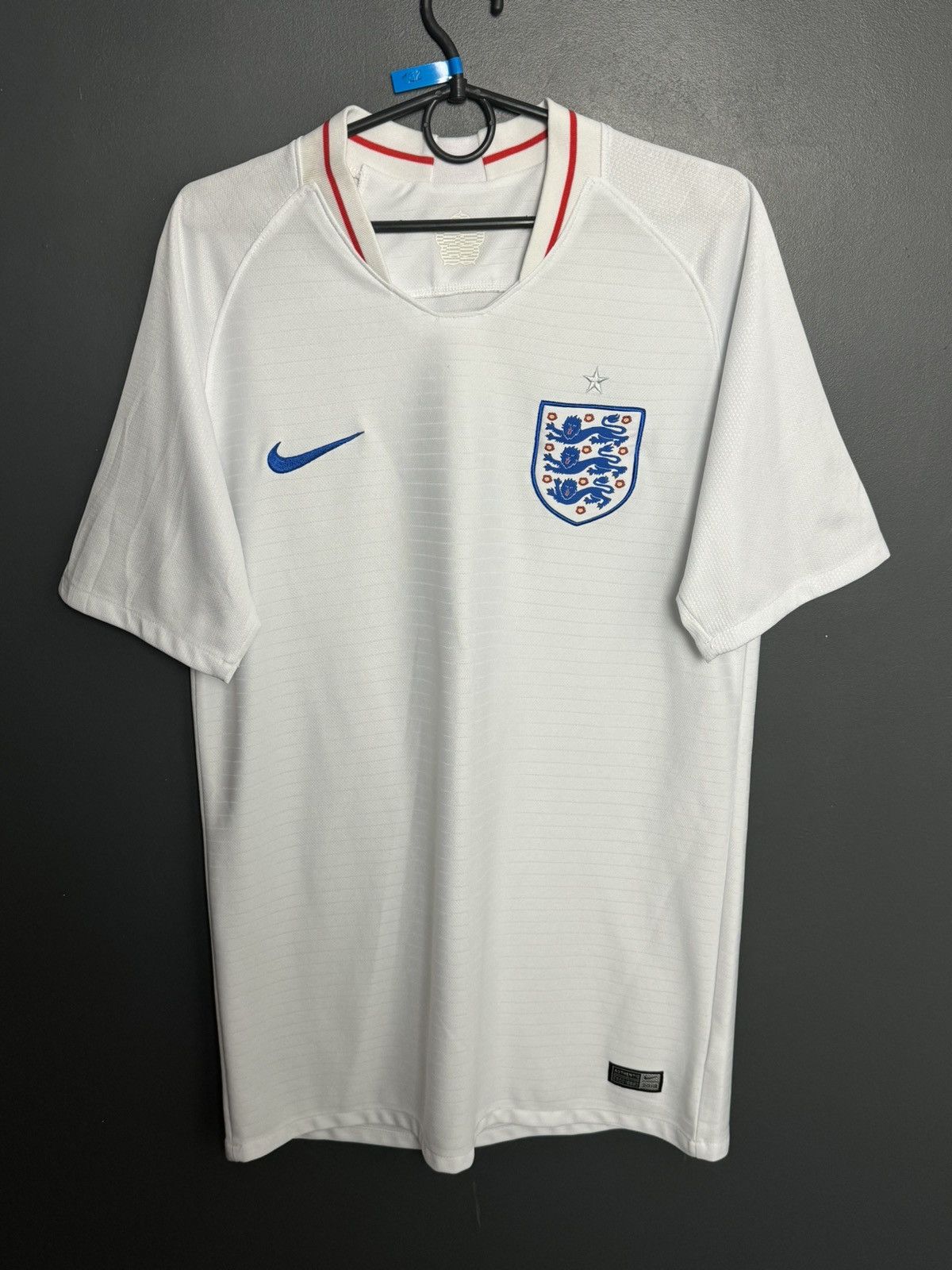 Nike England National Team 18/20 Home Football Jersey T-Shirt Size US M / EU 48-50 / 2 - 1 Thumbnail