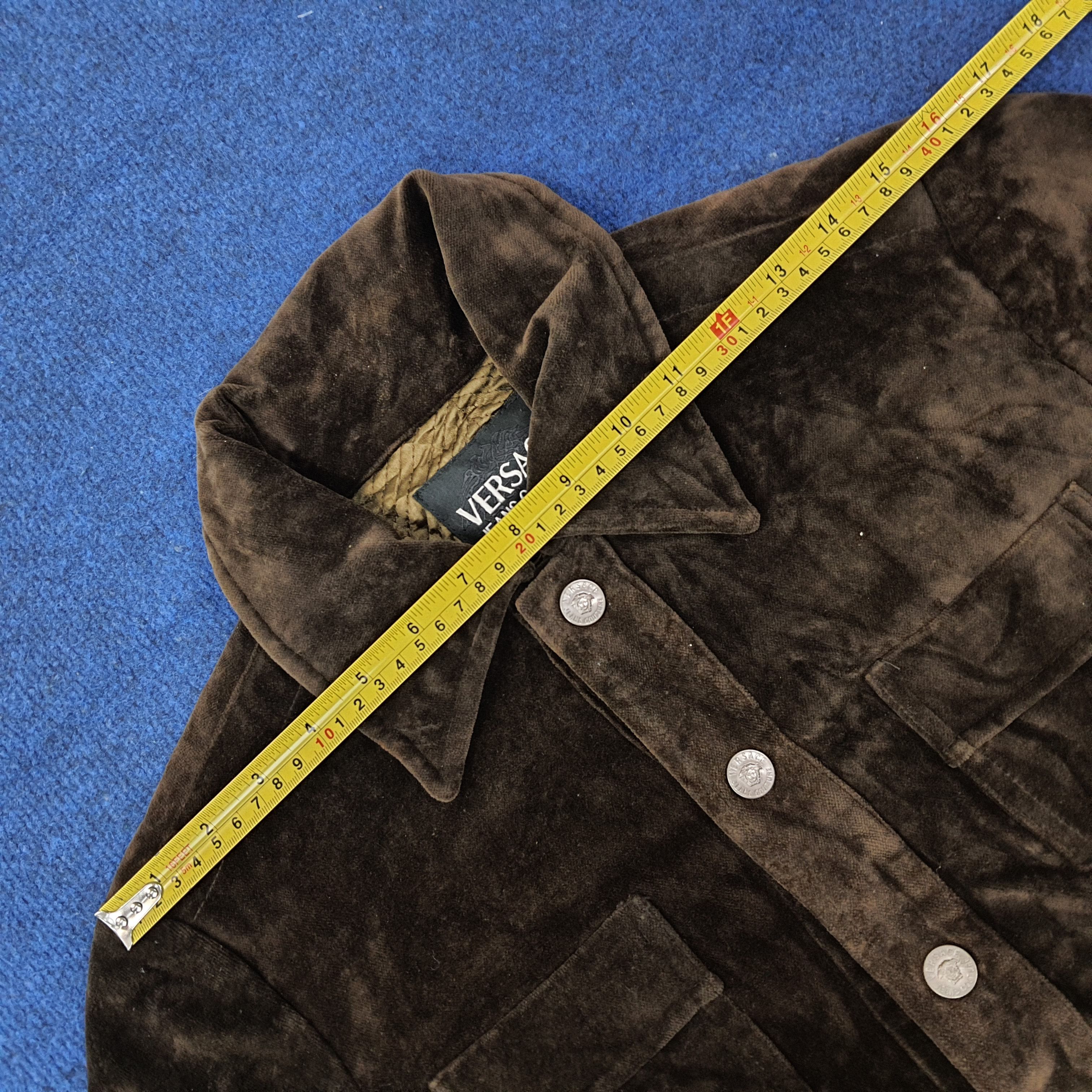 Versace Jeans Couture Vintage Versace Jeans Couture Velvet Jacket C247N28 Size US S / EU 44-46 / 1 - 12 Thumbnail