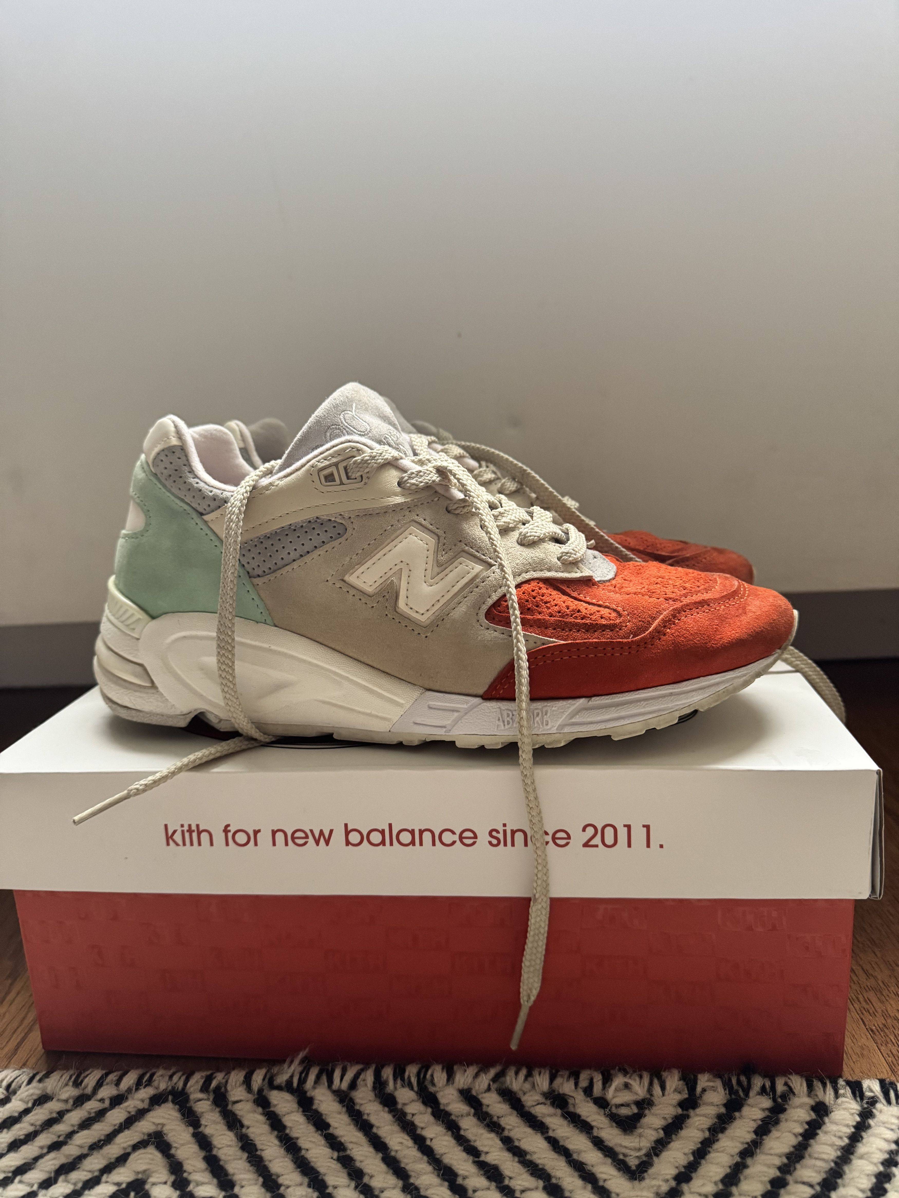 Kith × New Balance New Balance 990v2 Kith Cyclades Size US 9 / EU 42 - 3 Thumbnail