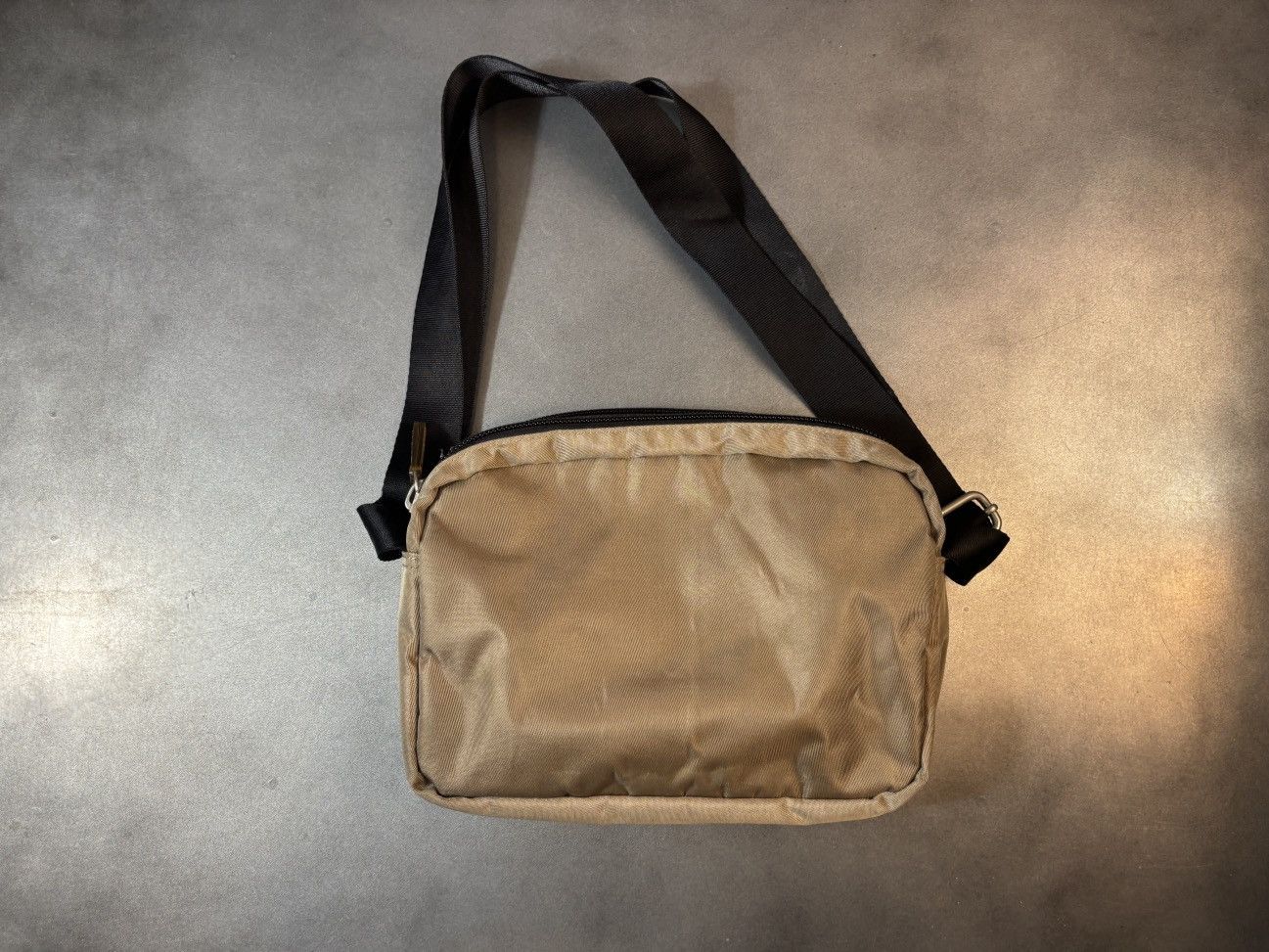 Vintage Vintage Hedgren Nylon Messenger Bag Mini Sling Pack 90s 2000 Size ONE SIZE - 10 Thumbnail