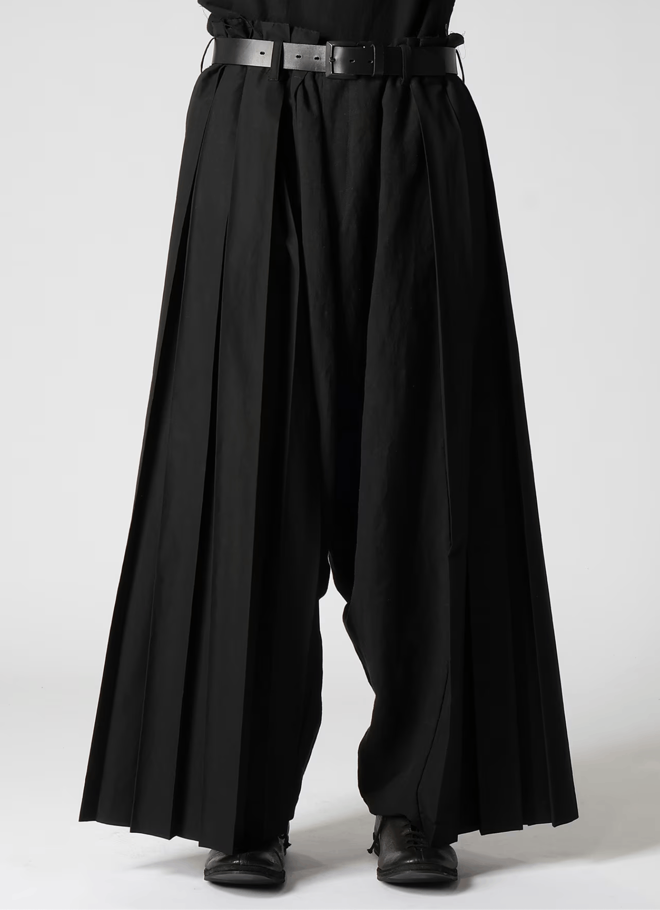 Yohji Yamamoto Yohji Yamamoto Pour Homme - PLEATED SAROUEL PANTS | Grailed