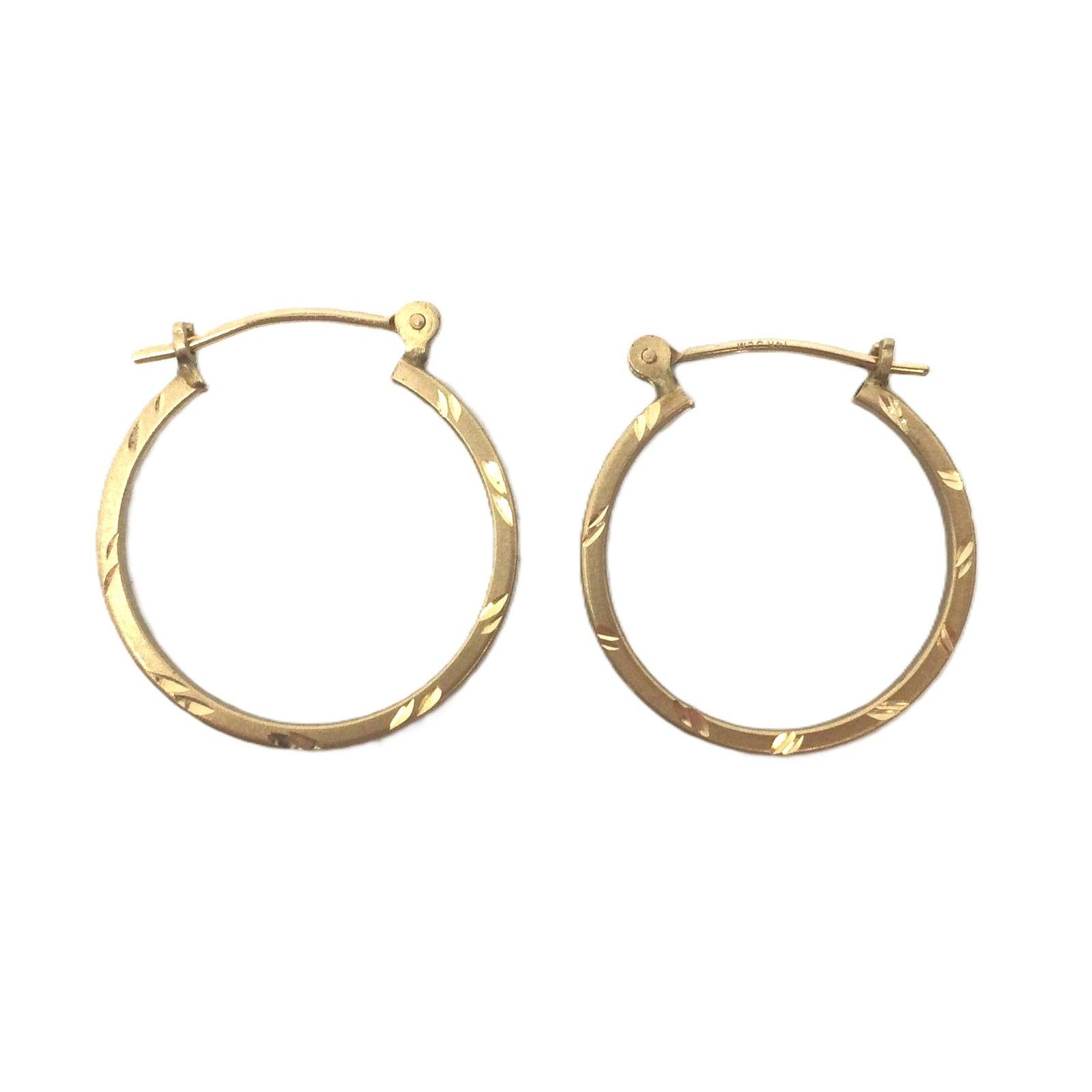 Vintage Vintage 14K Yellow Gold Diamond Cut Hollow Hoop Earrings Size ONE SIZE - 4 Thumbnail