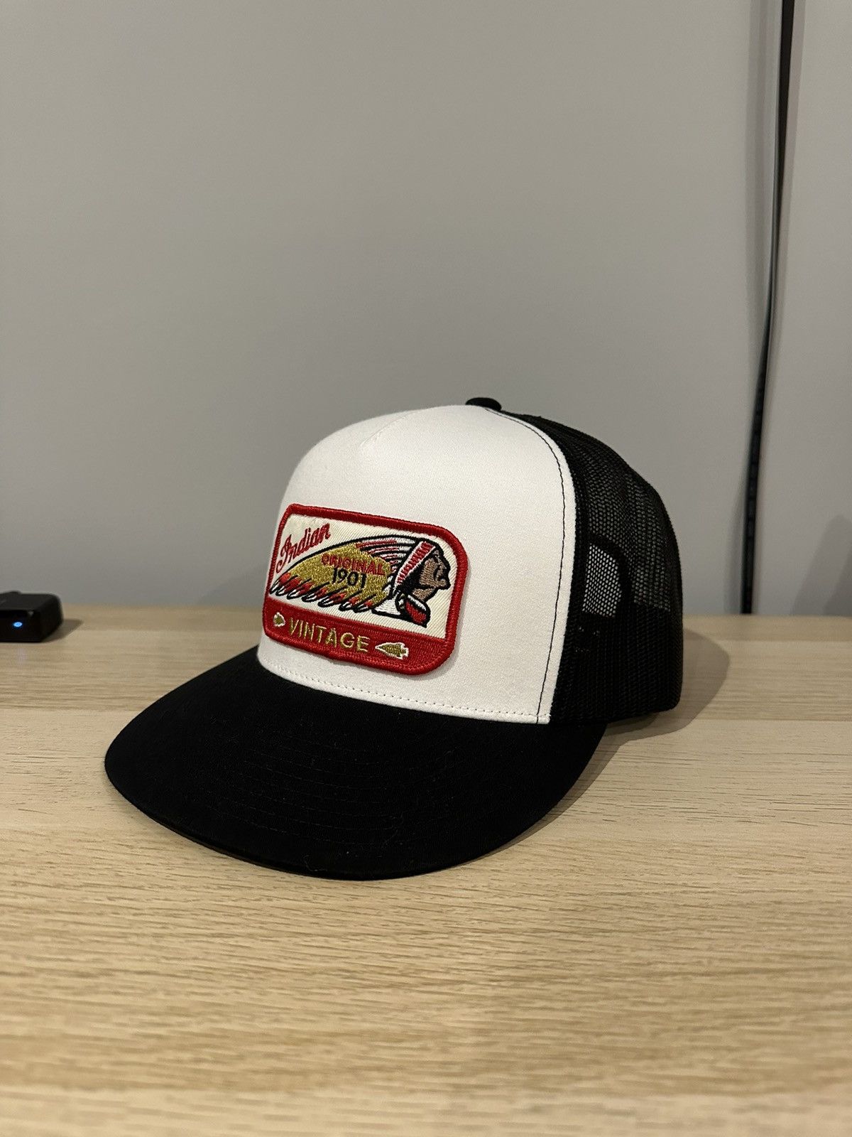 Indian Motorcycle × Vintage Vintage Indian Motorbike Trucker Hat Size ONE SIZE - 2 Thumbnail