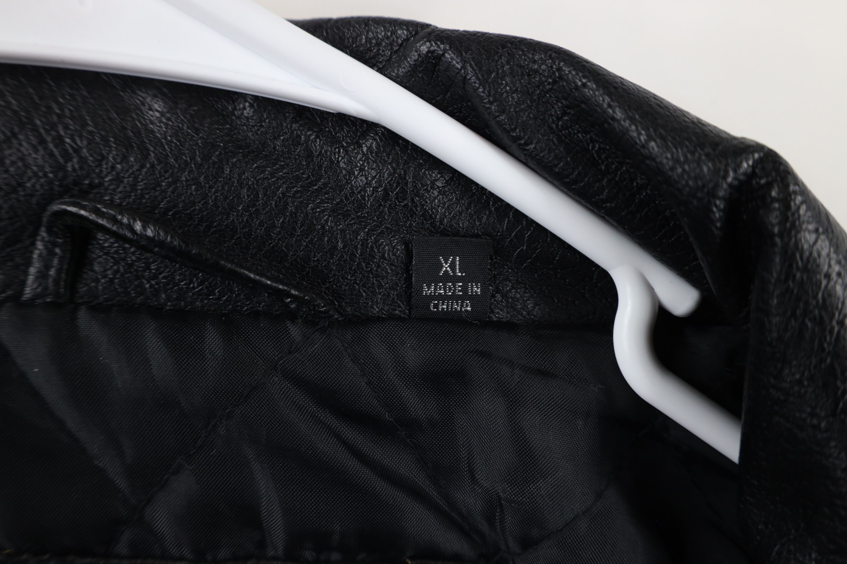 Vintage Vintage 90s Streetwear Quilted Leather Bomber Jacket Black Size US XL / EU 56 / 4 - 10 Thumbnail