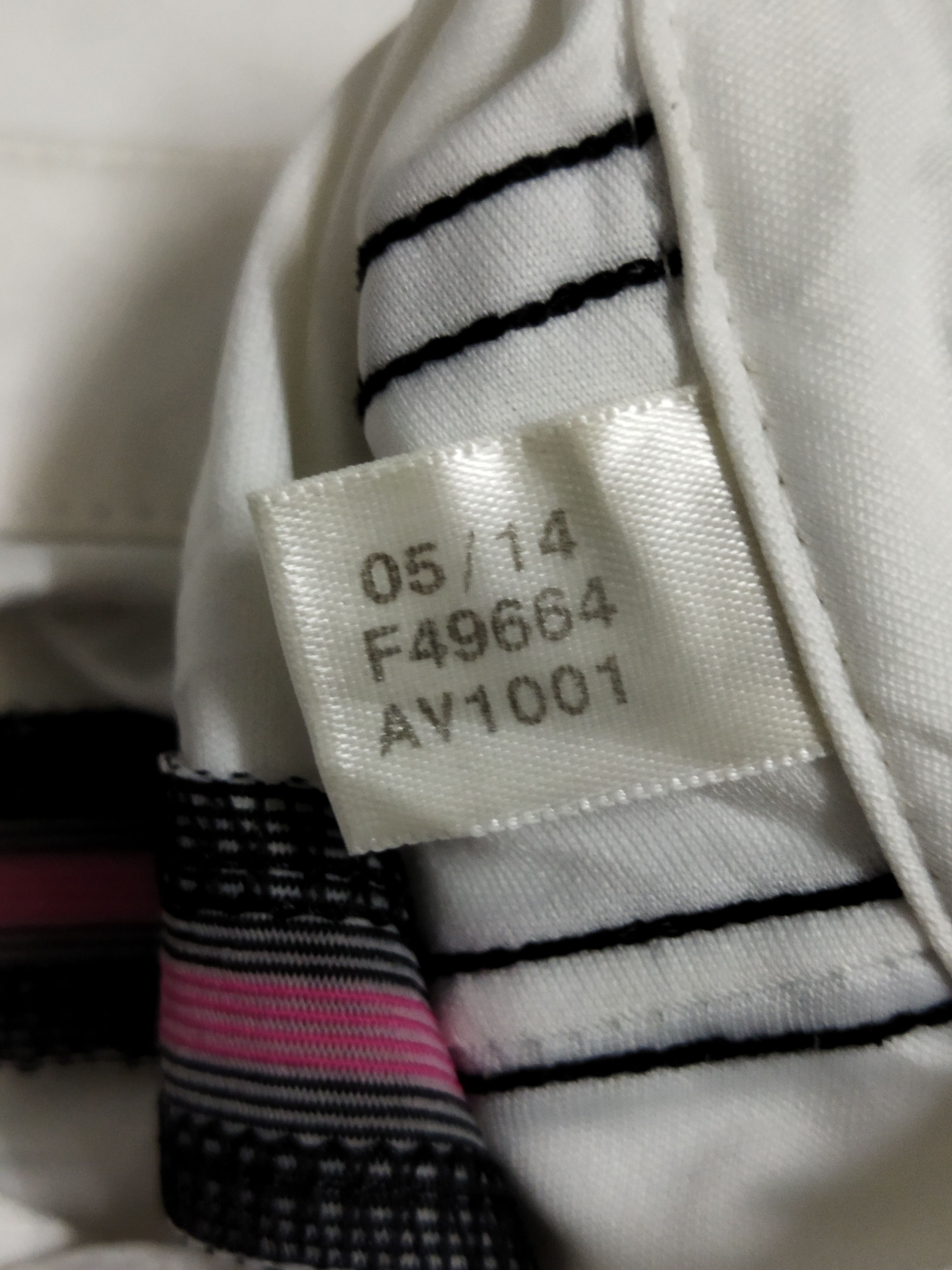 Adidas 2014 Real Madrid Jersey Size US M / EU 48-50 / 2 - 5 Thumbnail