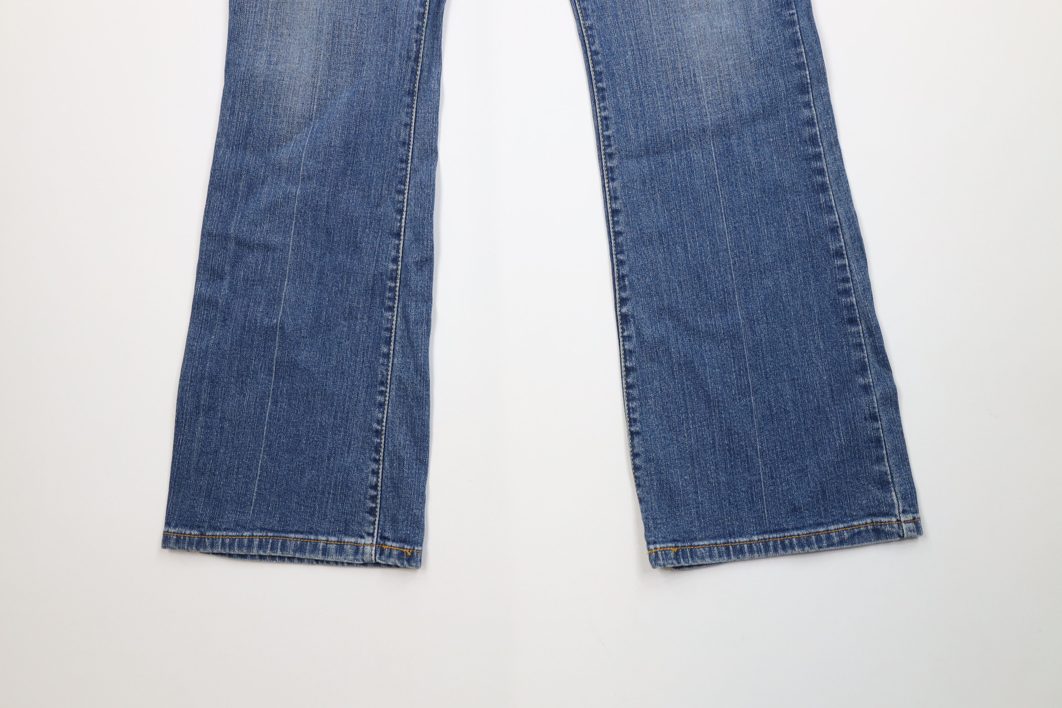Levi's Vintage Y2K 2005 Levis 515 Flared Bootcut Wide Leg Jeans Size 28" / US 6 / IT 42 - 4 Thumbnail