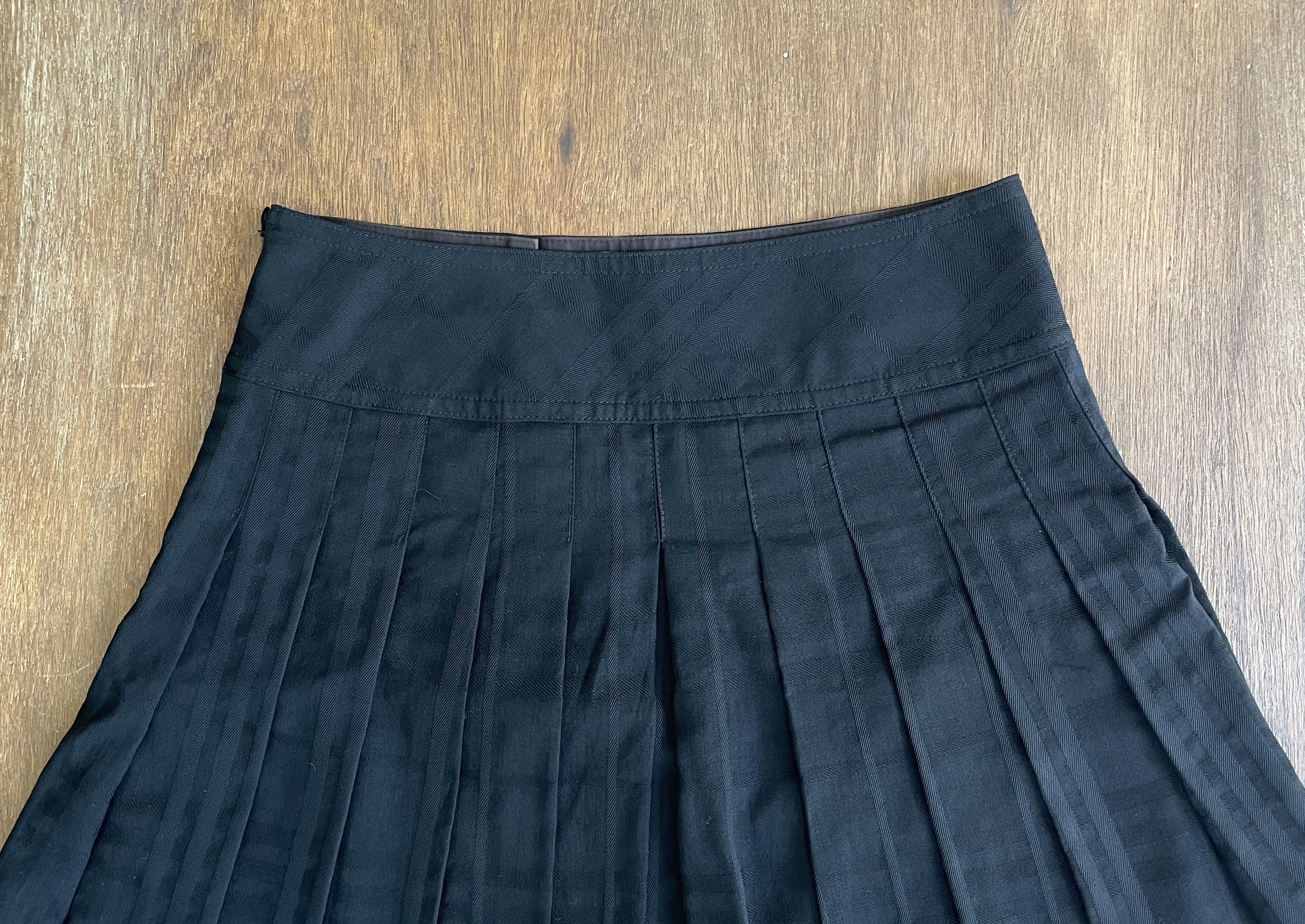 Burberry Burberry Blue Label Leather Belt Skirt Size.36 Size 36" / US 14 / IT 50 - 7 Thumbnail