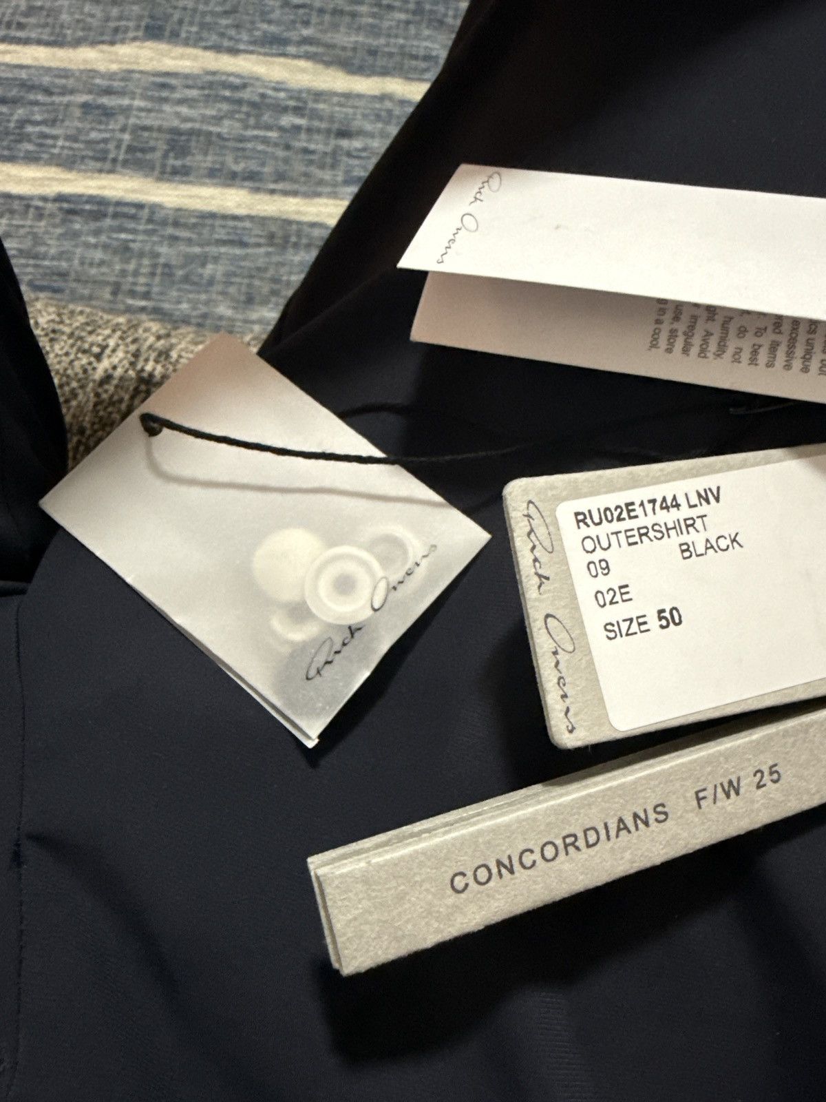 Rick Owens Rick Owens “Outershirt” Concordians F/W 25 Size US M / EU 48-50 / 2 - 7 Thumbnail