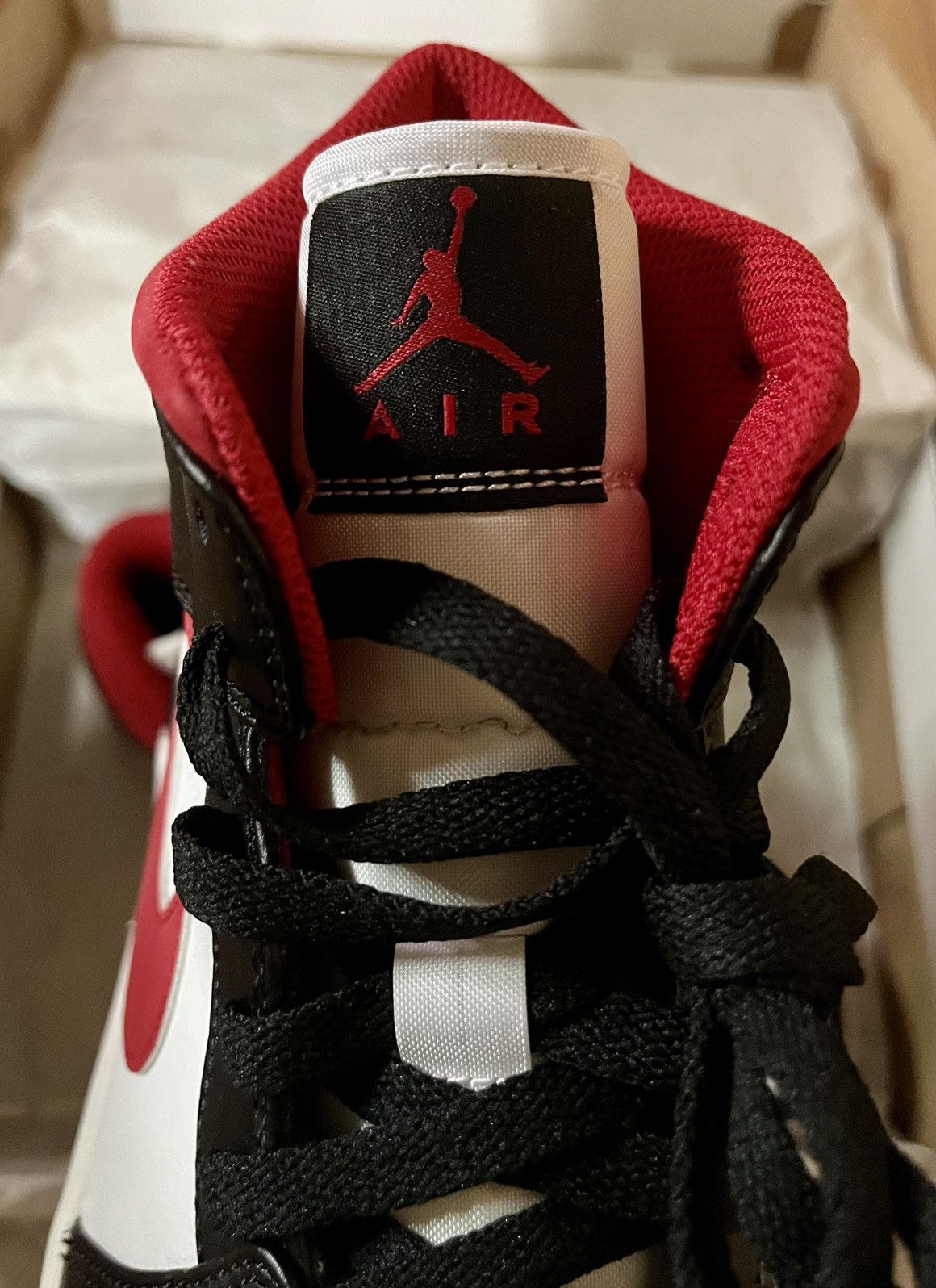 Nike New product, full box set Nike Air Jordan 1 Gym Red Size US 11 / EU 44 - 5 Thumbnail
