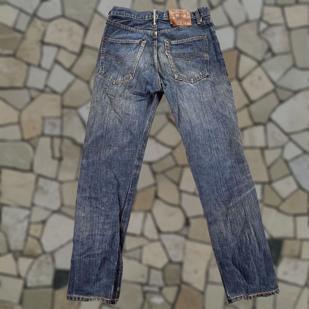 Levi's VINTAGE Levi's 501 Jeans Mens Regular 29x29 Blue Medium Wash Distressed Pockets 501 XX USA Whiskers Denim Button Fits 29 Mens Size US 29 - 1 Thumbnail