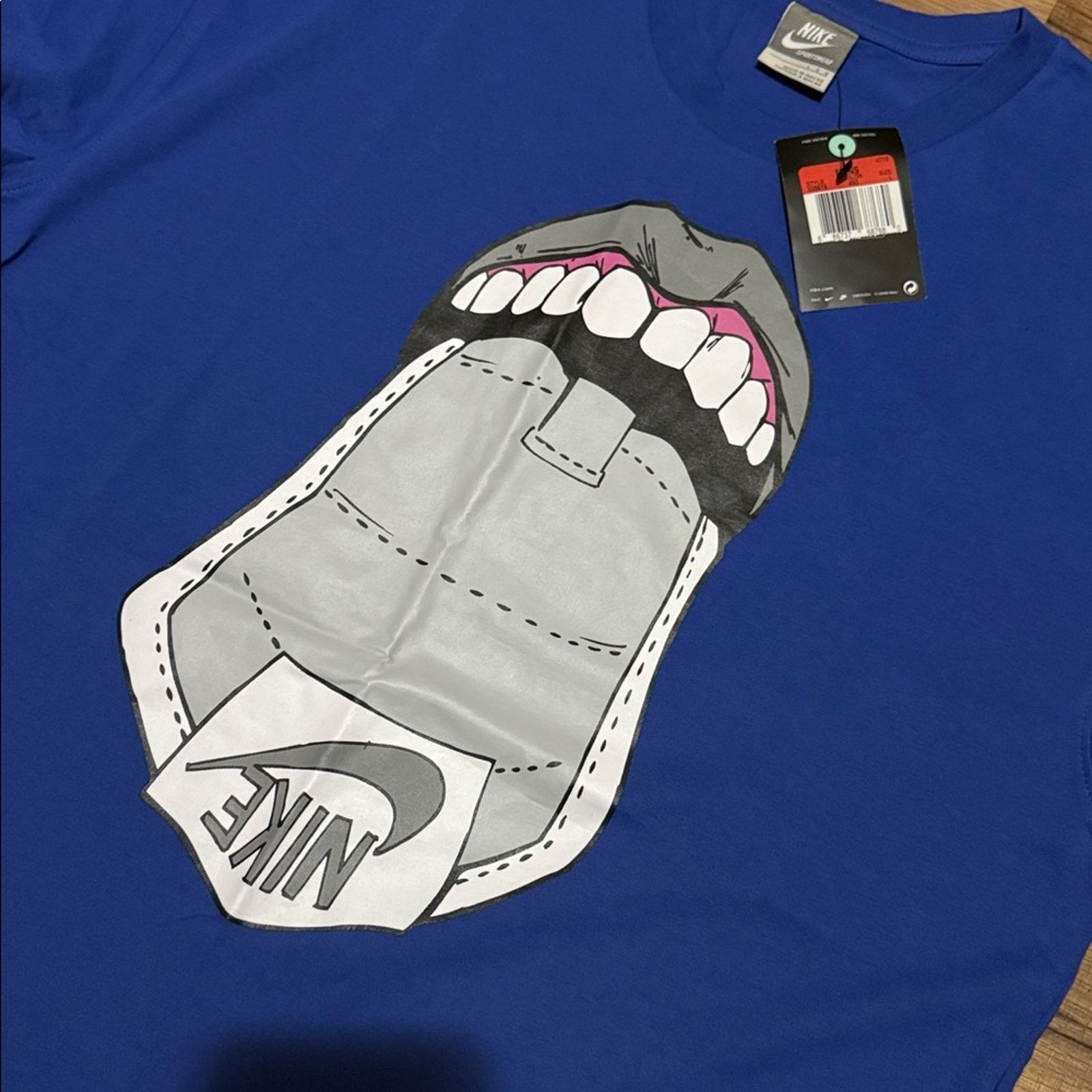 Nike 2008 Nike Shoe Tongue Short Sleeve Size US L / EU 52-54 / 3 - 2 Thumbnail