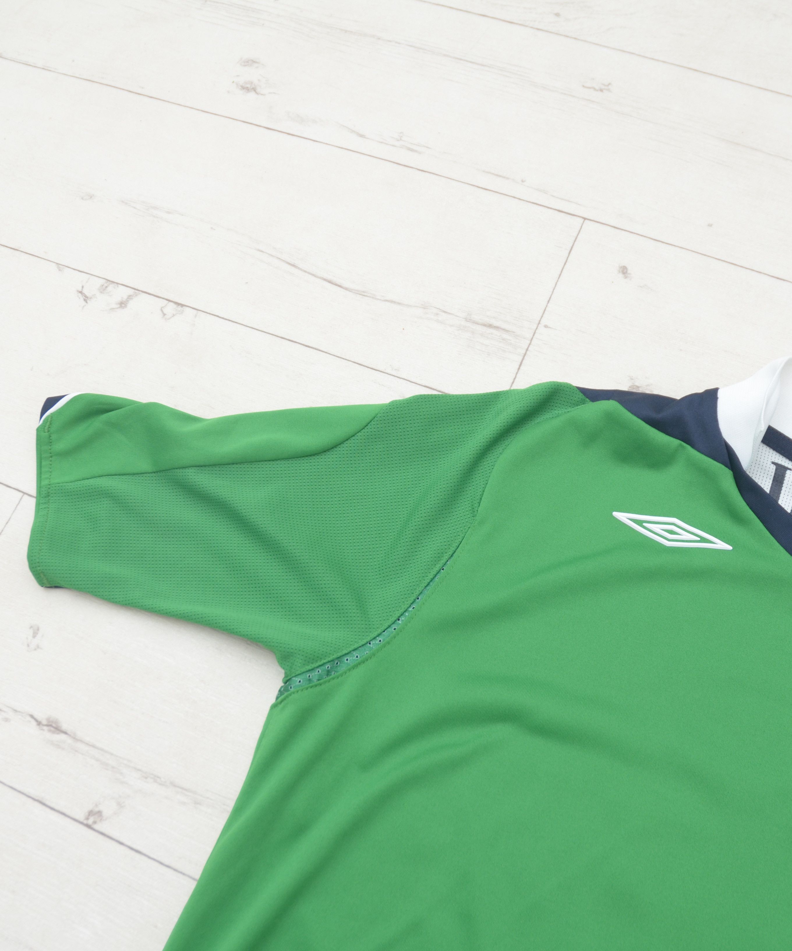 Adidas × Vintage Northern Ireland 2006 #9 Healy football shirt jersey Y2K Size US S / EU 44-46 / 1 - 5 Thumbnail