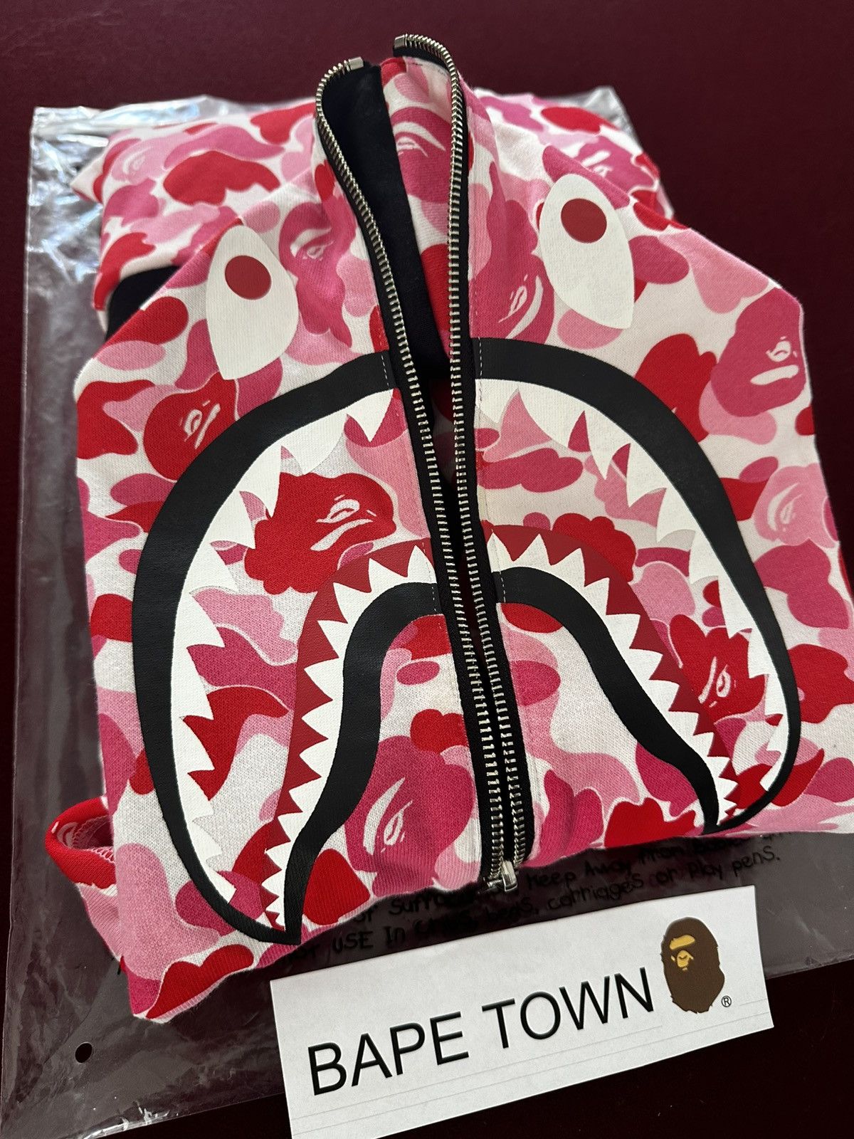 Bape ABC CAMO REVERSIBLE SHARK FULL ZIP HOODIE (BLACK/PINK) Size US XXL / EU 58 / 5 - 6 Thumbnail