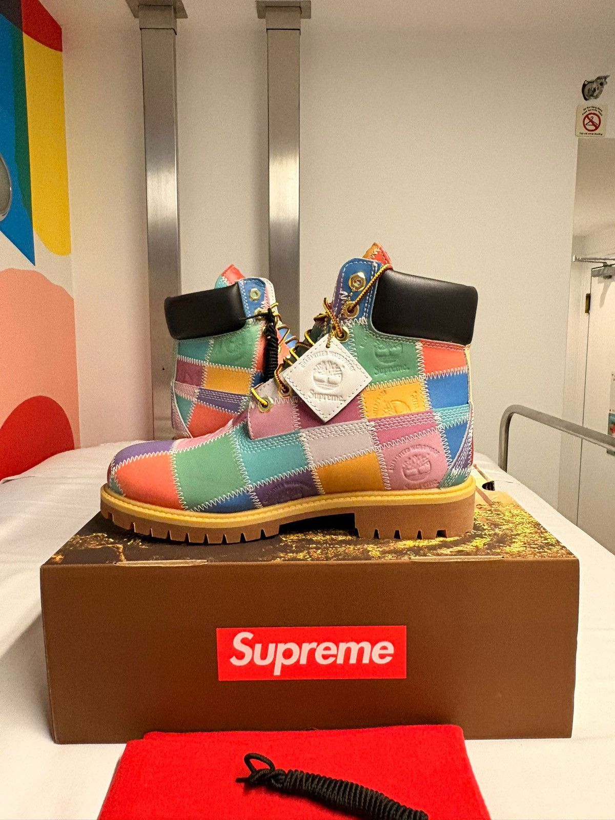 Supreme × Timberland TIMBERLAND x SUPREME -NEW NEVER WORN Size US 8.5 / EU 41-42 - 3 Thumbnail