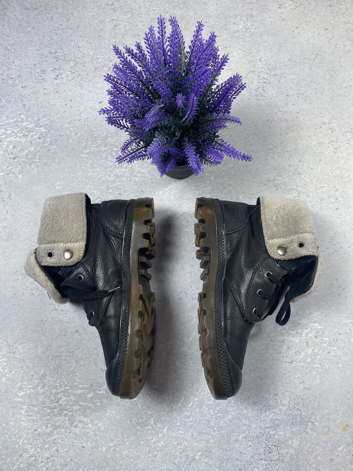 Palladium Black Womens Palladium Leather Boots With Fur Size US 7 Size US 7 / IT 37 - 4 Thumbnail