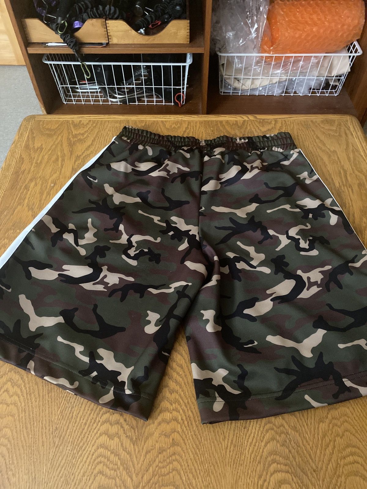 Palm Angels Palm Angels Camo Shorts Size US 34 / EU 50 - 4 Thumbnail
