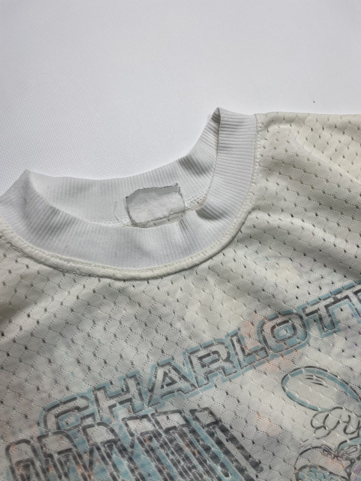 Changes Vtg Fred Flintstones × NBA Charlotte Basketball Tee Size US L / EU 52-54 / 3 - 3 Thumbnail