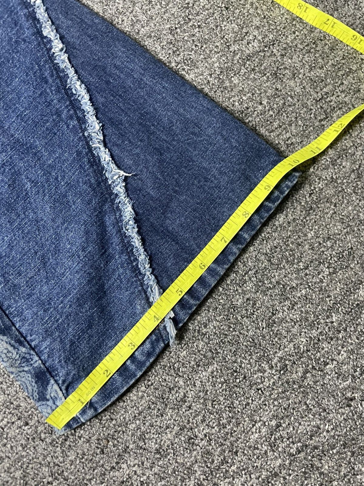 Japanese Brand × Vintage Hysteric Glamour x C.A.T Asymmetrical Patchwork Jeans (90) Size 25" / US 0 / IT 36 - 8 Thumbnail