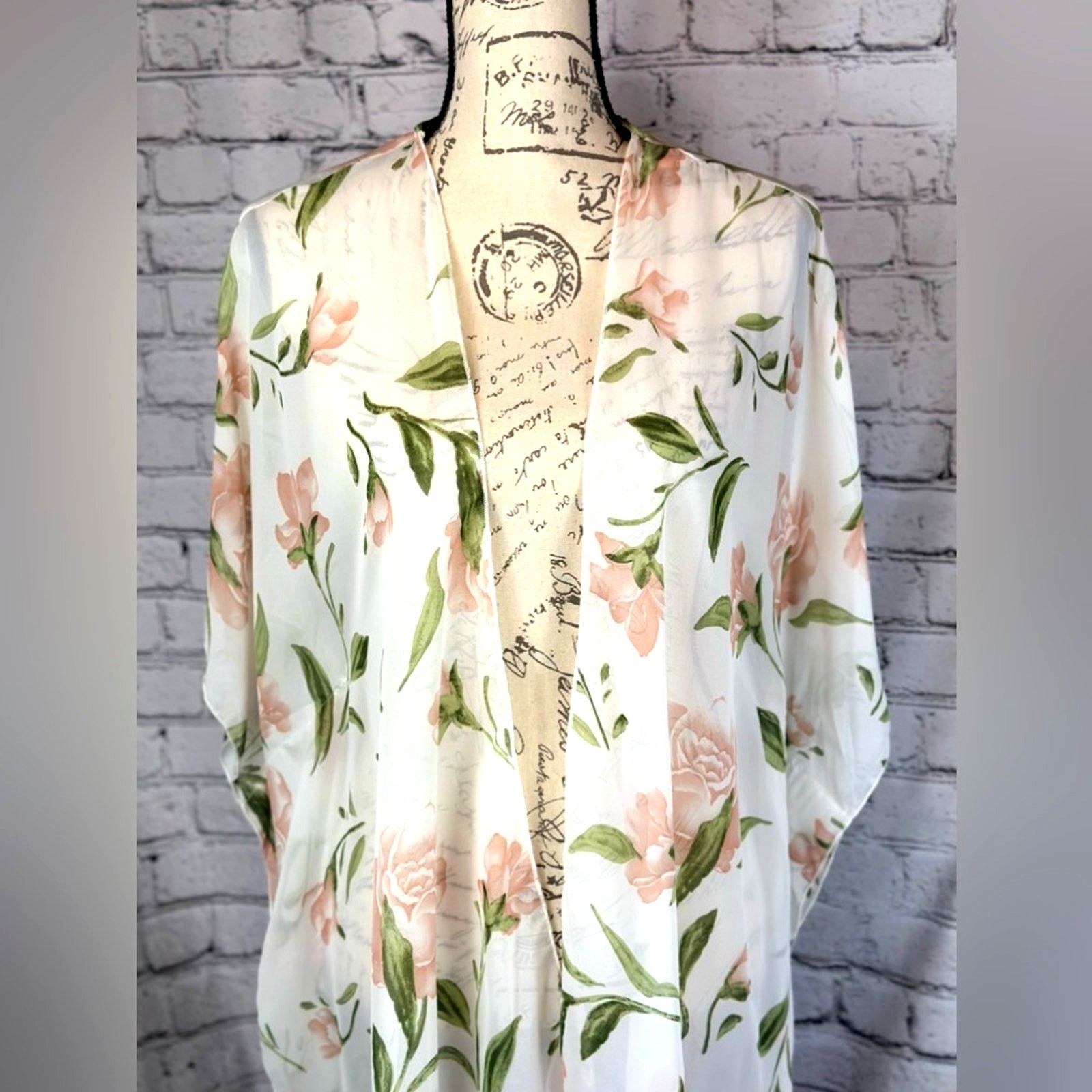 Other Emory Park Women's Loose Floral Super Light Kimono Blouse M Size M / US 6-8 / IT 42-44 - 2 Thumbnail
