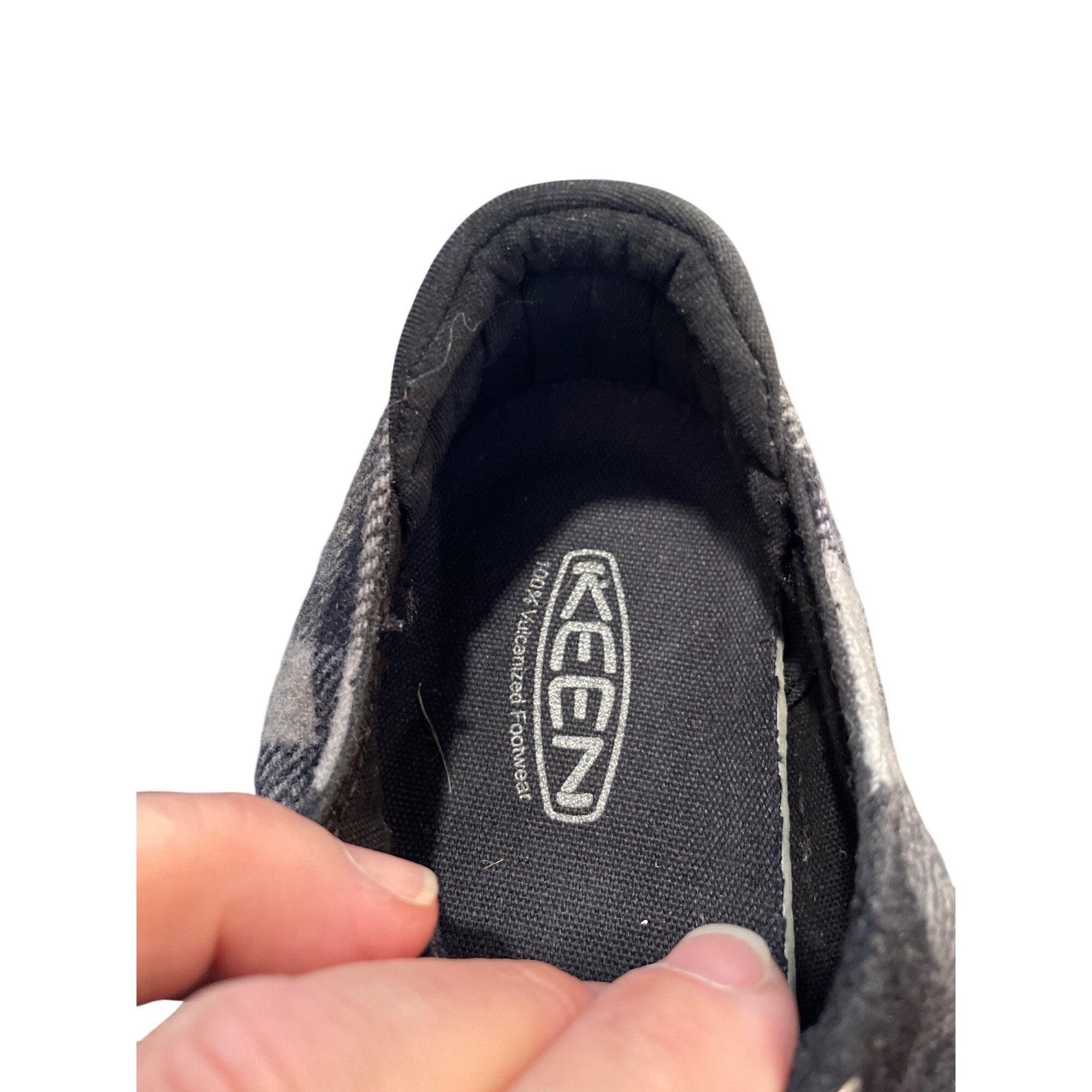 KEEN Keen wms plaid gray black wool low top sneakers sz 8 SKU 997 Size US 8 / IT 38 - 10 Thumbnail